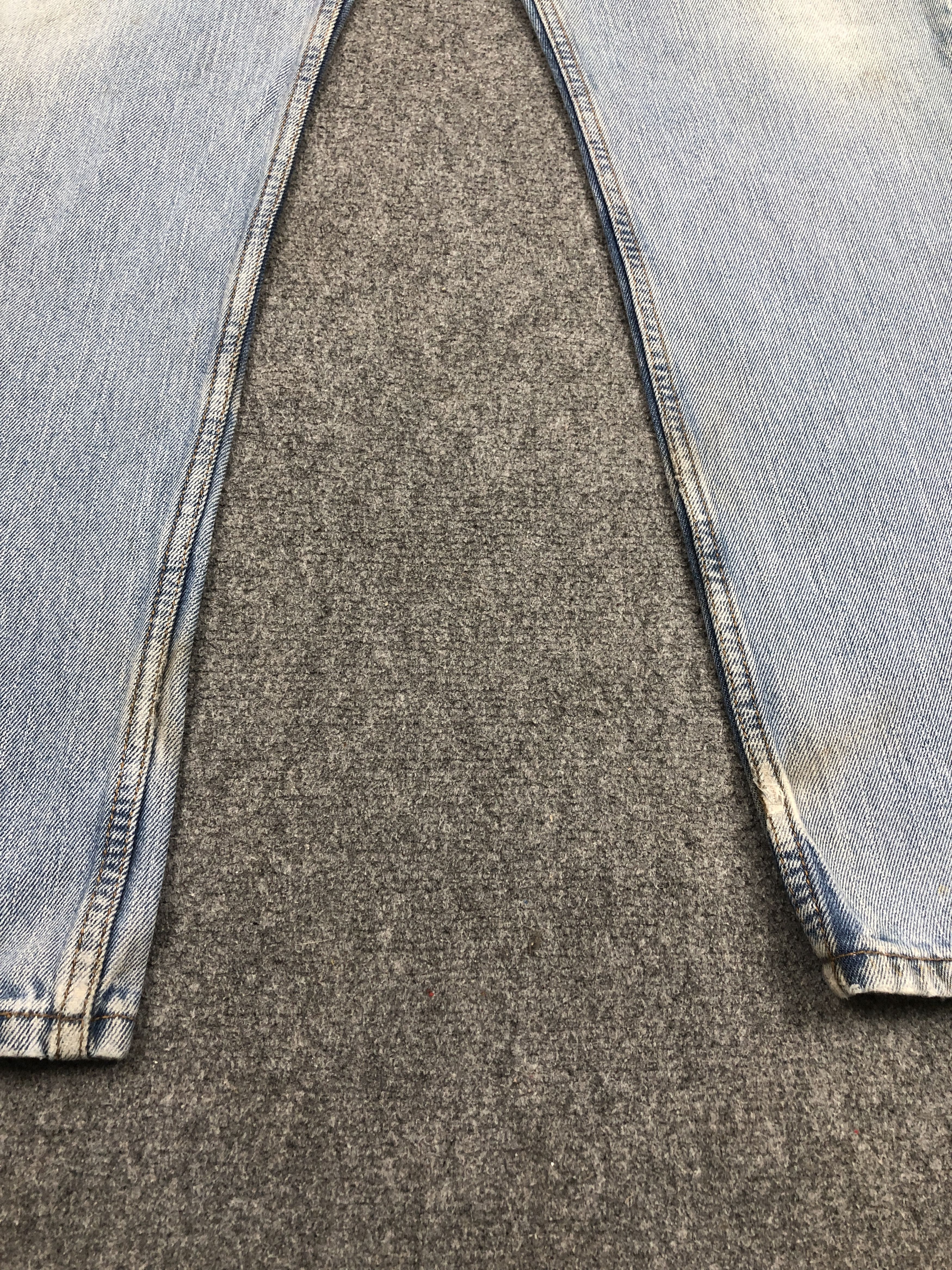 Levi's Light Wash Vintage Levis 505 Blue Jeans DP2347 Size US 31 - 12 Thumbnail