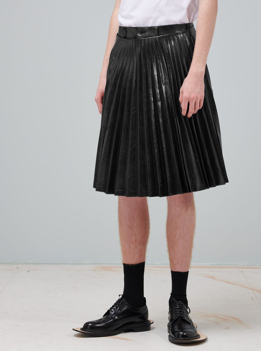 Comme des Garcons Homme Plus COMME des GARCONS Homme - Leather Wrap Pleated Short Pants Size US 30 / EU 46 - 6 Thumbnail