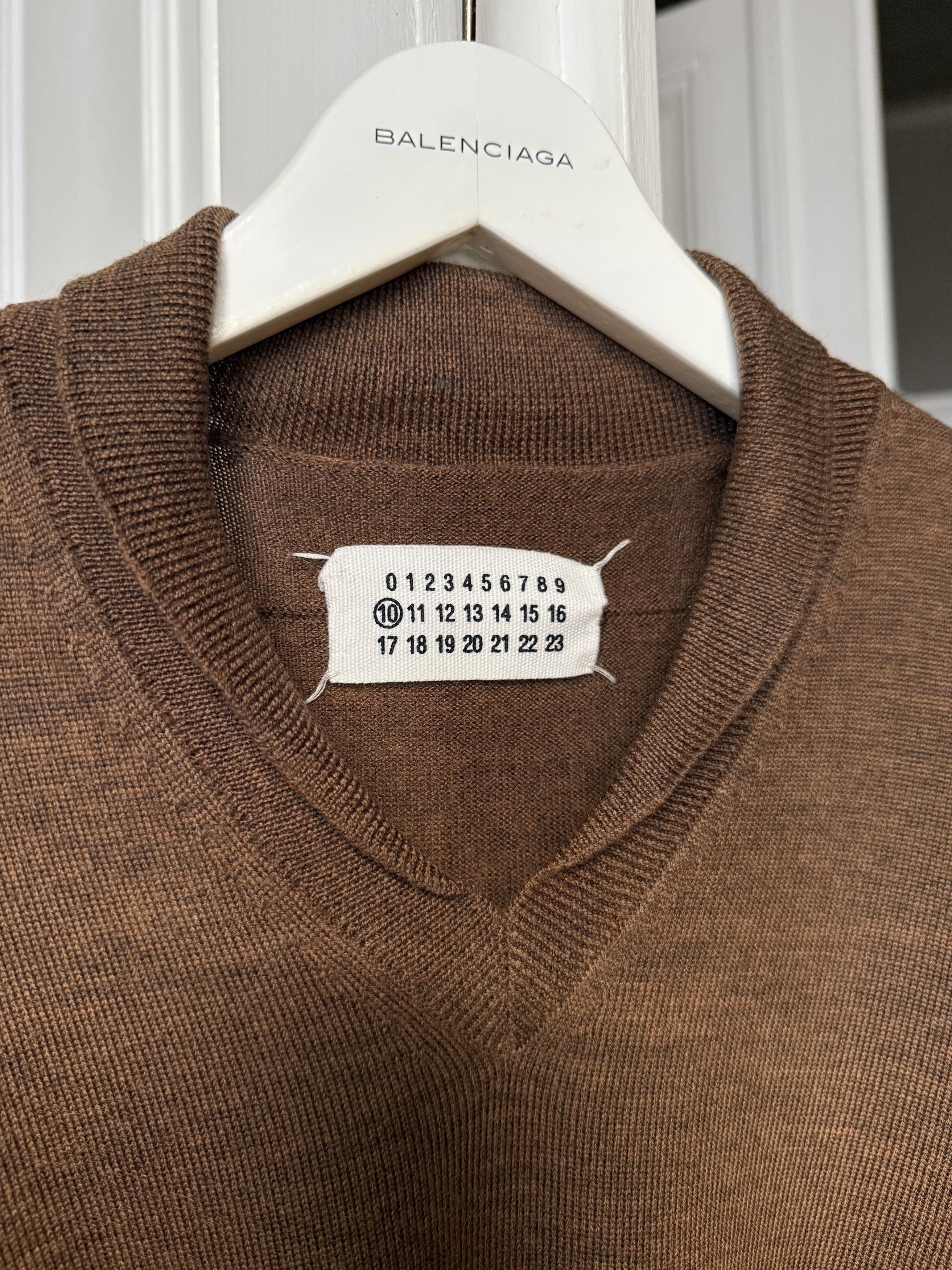 Maison Margiela MAISON MARTIN MARGIELA SWEATER IN SIZE M Size US M / EU 48-50 / 2 - 9 Thumbnail