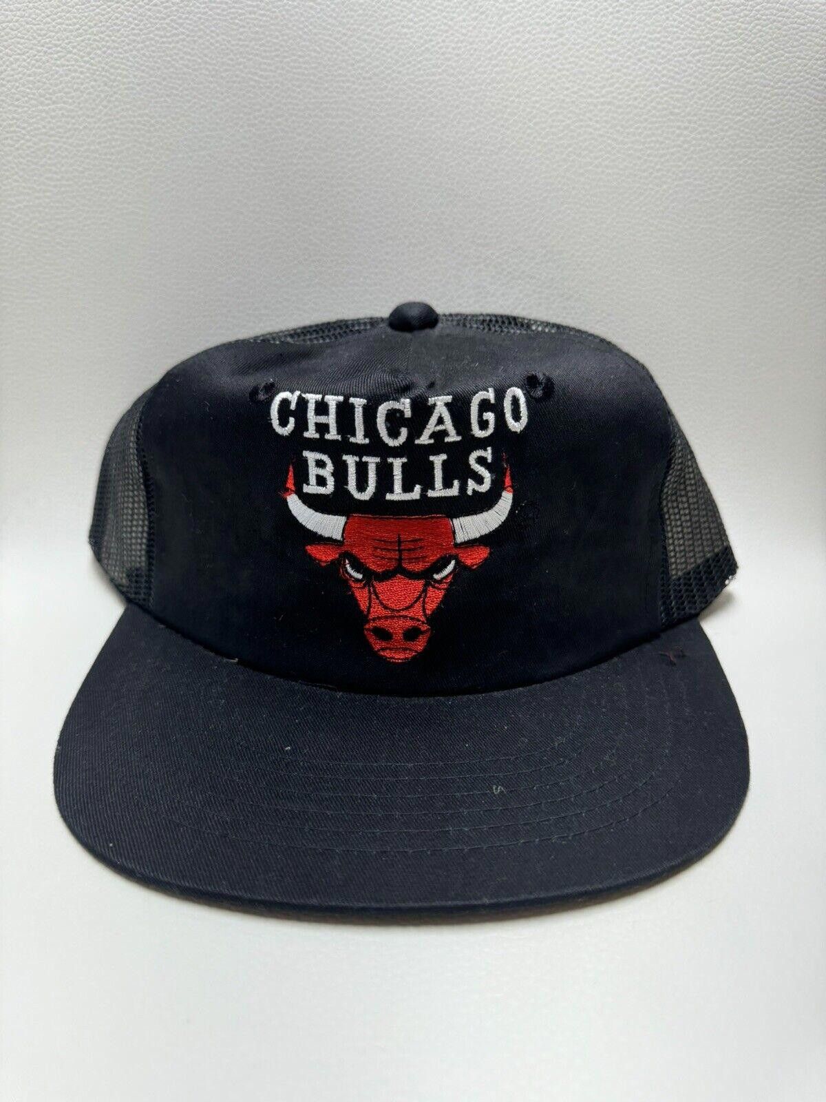 NBA Vintage 80s 90s NBA Chicago Bulls Trucker SnapBack Hat Size ONE SIZE - 4 Thumbnail