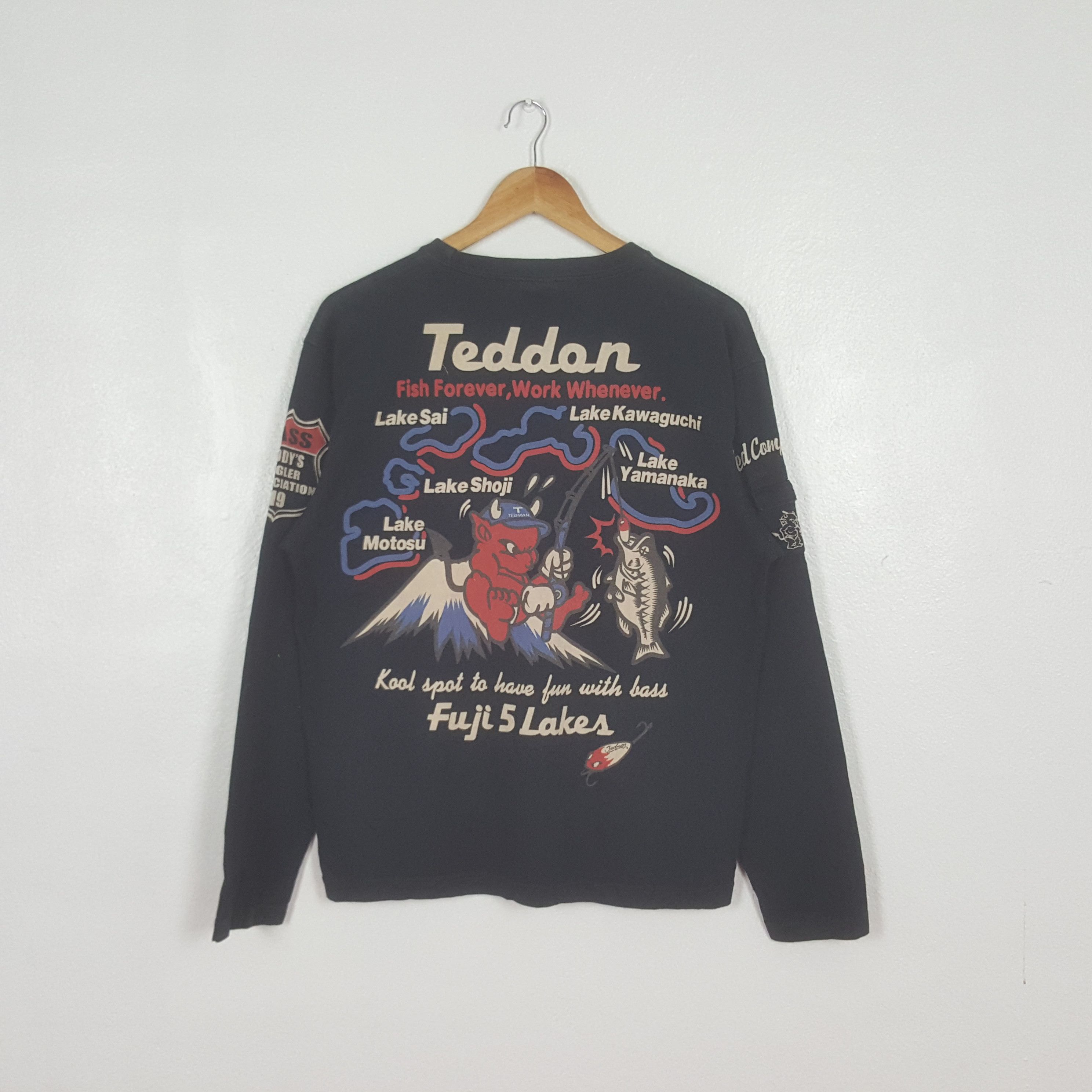 Vintage Vintage Ted Company Fuji 5 Lakes Fishing Art Tshirt C319N58 Size US M / EU 48-50 / 2 - 1 Thumbnail
