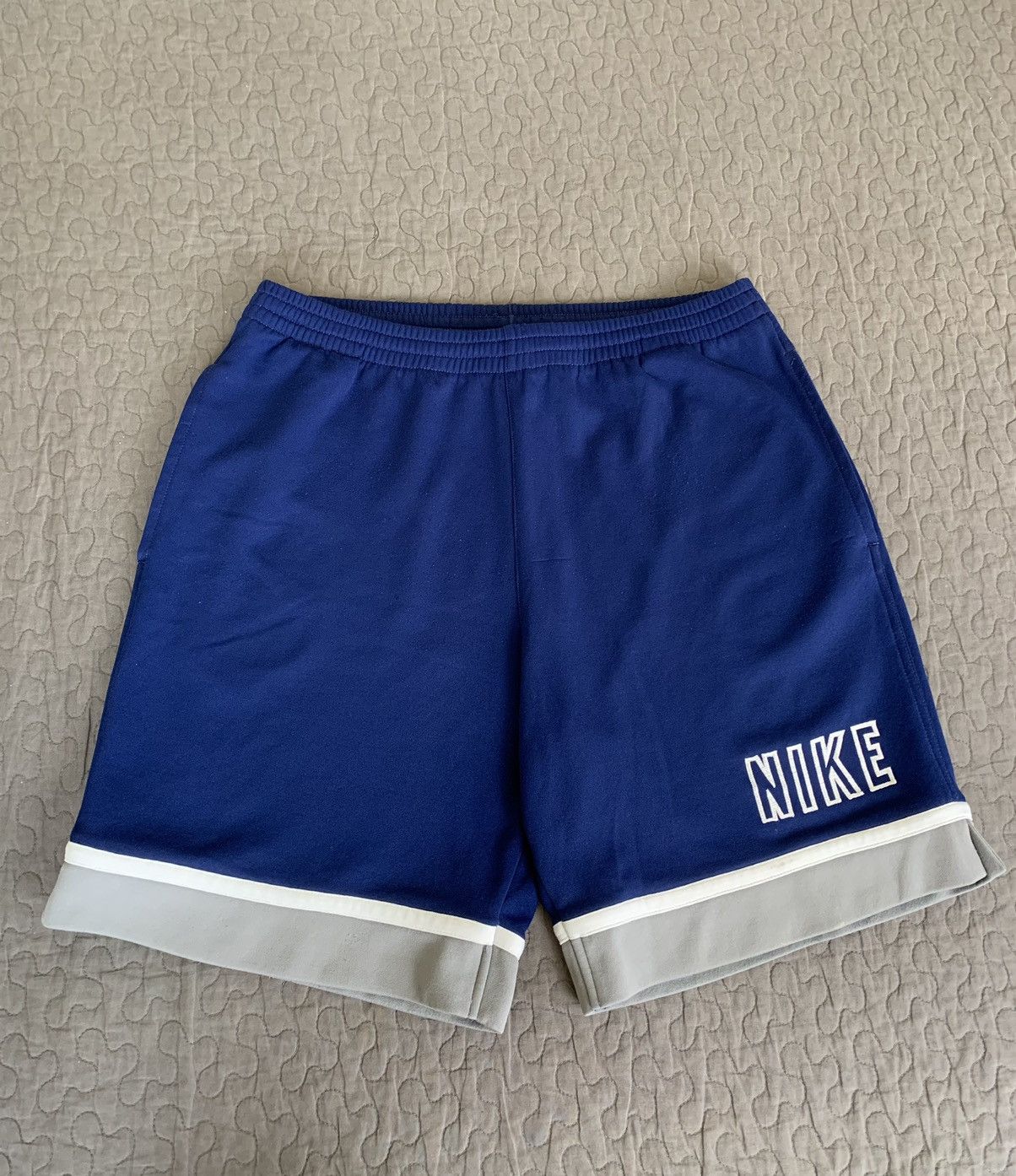 Nike × Vintage Vintage Nike Big Logo Shorts Size US 32 / EU 48 - 1 Thumbnail