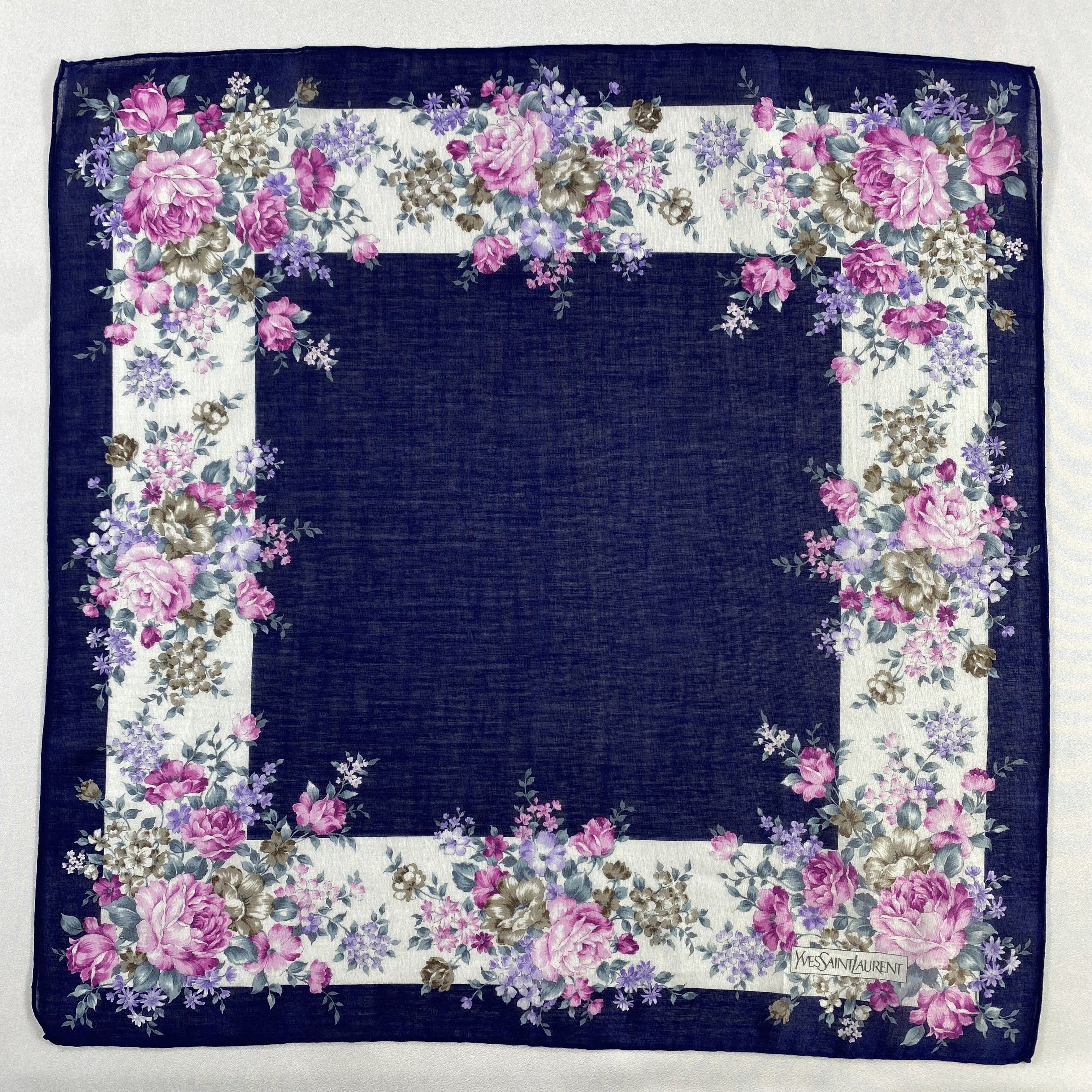 Vintage Yves Saint Laurent Handkerchief / Neckerchief-P1396 Size ONE SIZE - 1 Thumbnail