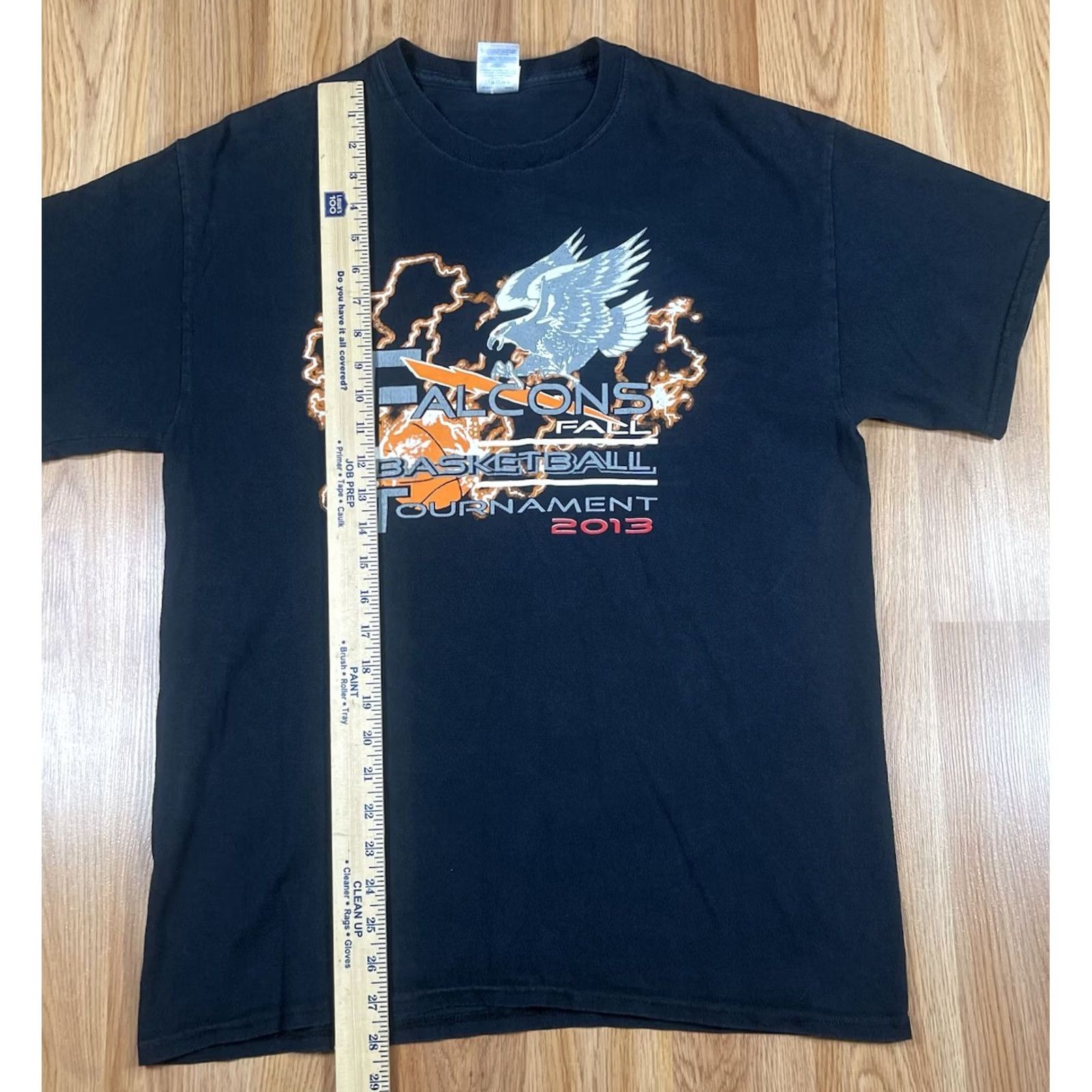 Gildan Gildan Graphics T-Shirt Adults L Large Falcons Fall Basketball Tournament 2013 Size US L / EU 52-54 / 3 - 3 Thumbnail