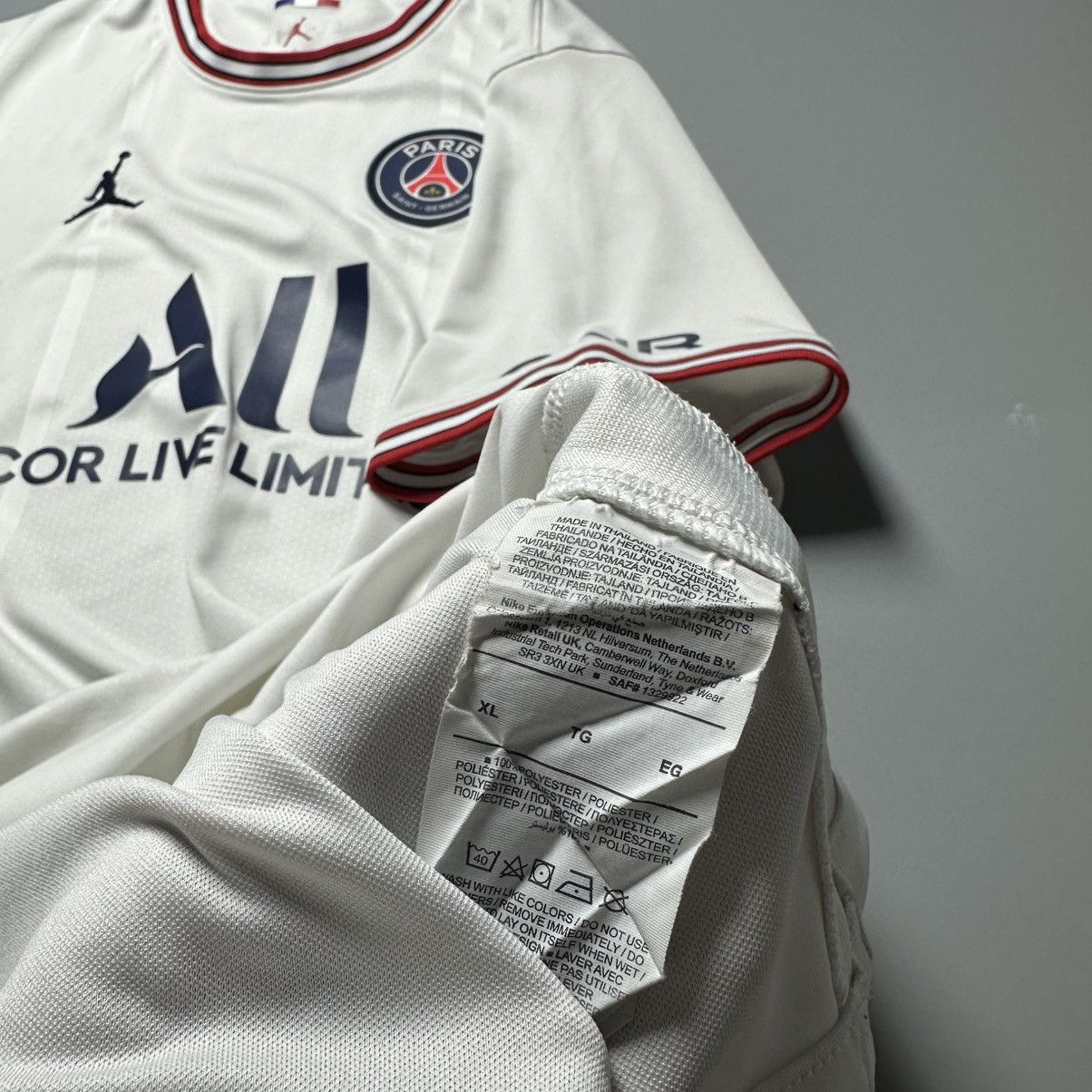 Vintage PSG NIKE 2021/2022 FOOTBALL FOURTH JERSEY #30 MESSI Size US XL / EU 56 / 4 - 13 Thumbnail