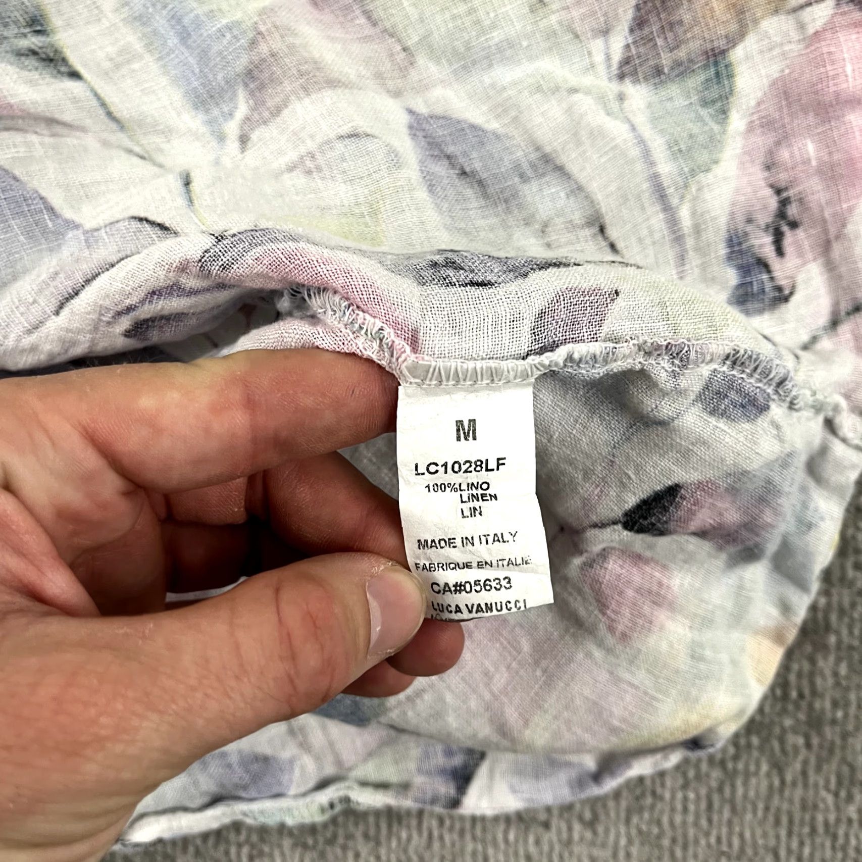 Vintage LUCA VANUCCI Blouse Women Medium White Floral Leaf 100% Linen Roll Top Italy Womens Size M / US 6-8 / IT 42-44 - 3 Thumbnail