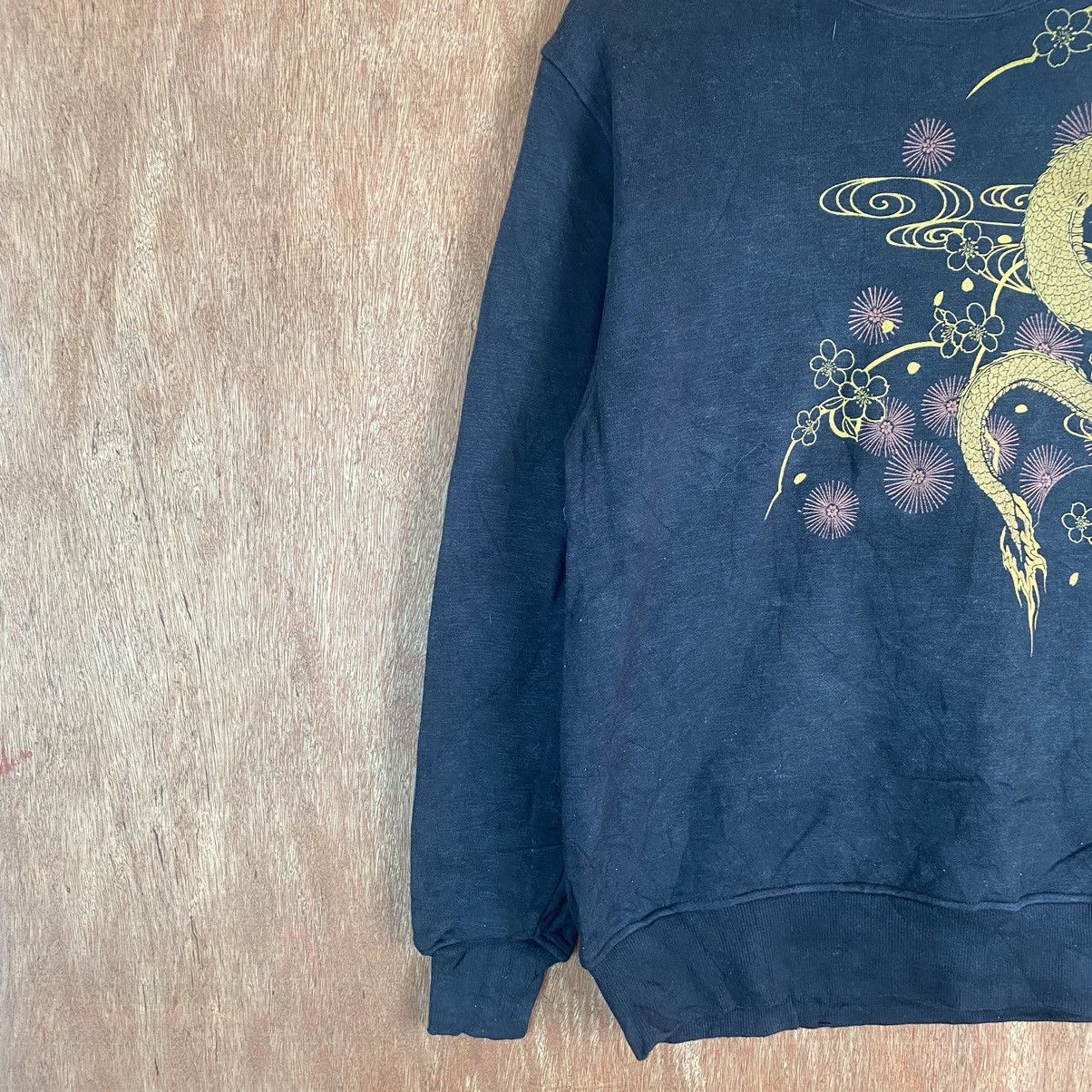 Japanese Brand Karakuri DRAGON LOGO VINTAGE SWEATSHIRT #K01584 Size US M / EU 48-50 / 2 - 7 Thumbnail