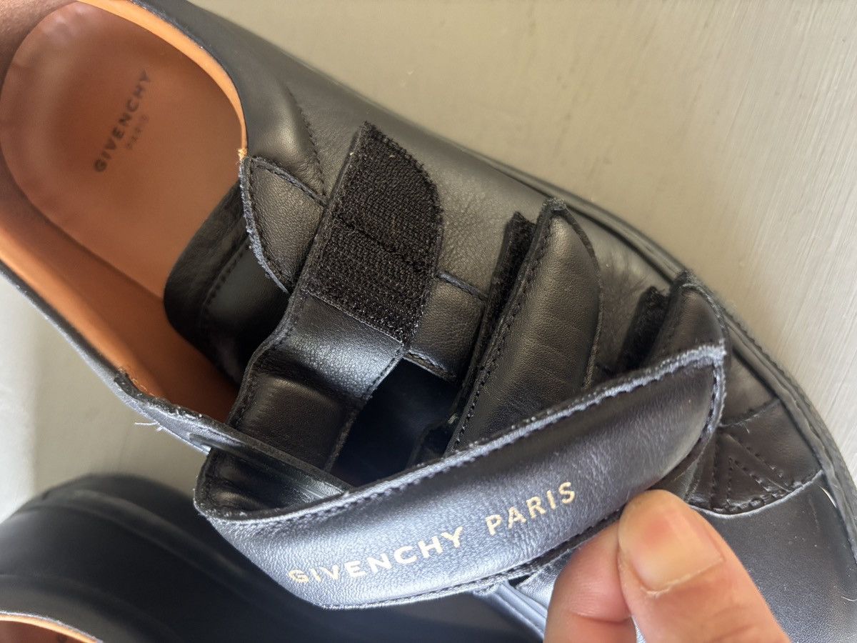 Givenchy Givenchy Urban Street Velcro Sneakers Mens Black (EU 39/US 6) Size US 6 / EU 39 - 8 Thumbnail