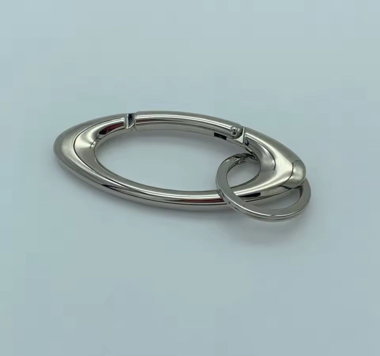 Other Y2k Silver Keychain Essential Icon Carabiner Size ONE SIZE - 2 Thumbnail