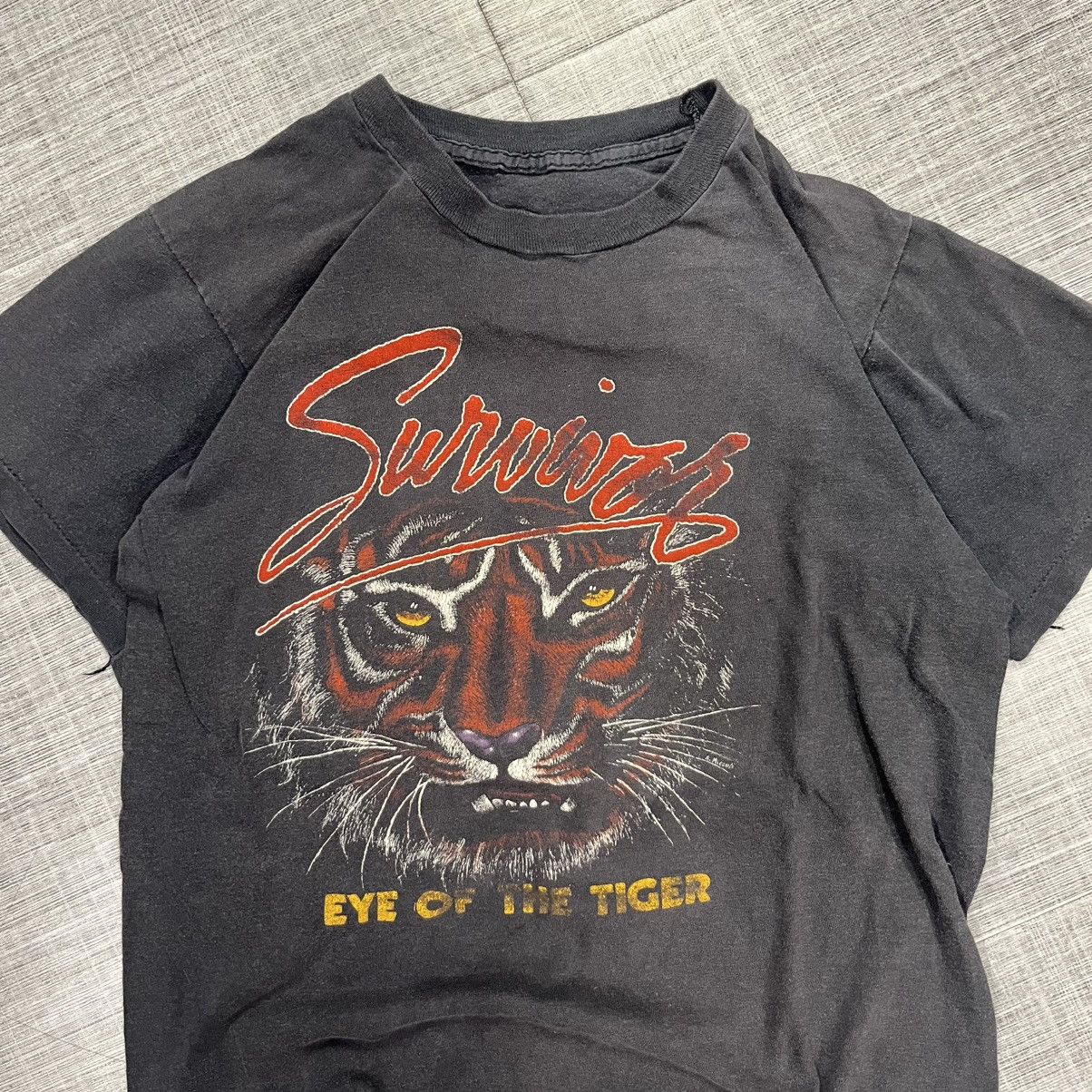 Band Tees × Vintage VTG 1982 Swingers Going the Distance Tour Eye of the Tiger Size US M / EU 48-50 / 2 - 2 Thumbnail