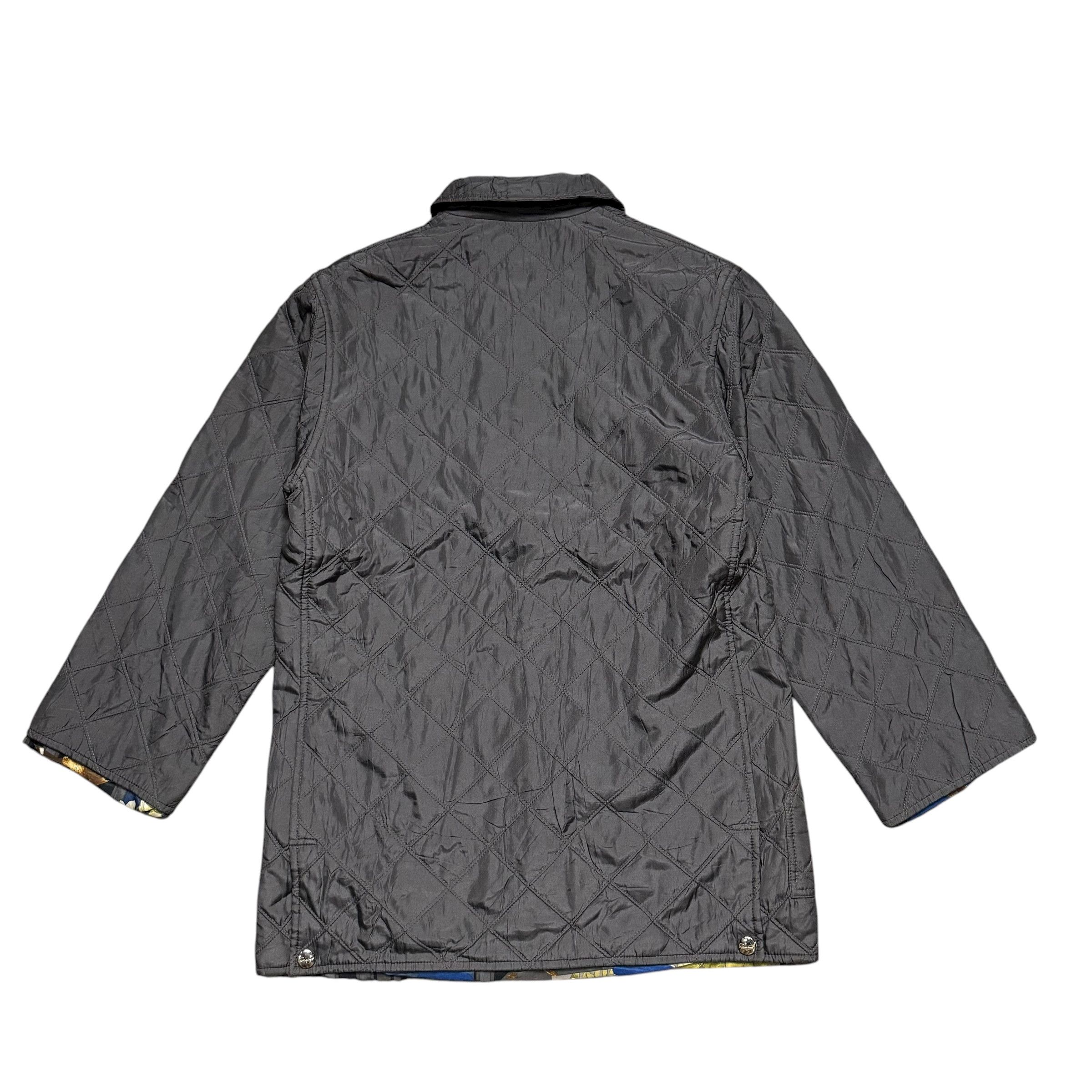 Salvatore Ferragamo Vintage Salvatore Ferragamo Quilted Fullprint Silk Jacket Size US XS / EU 42 / 0 - 7 Thumbnail