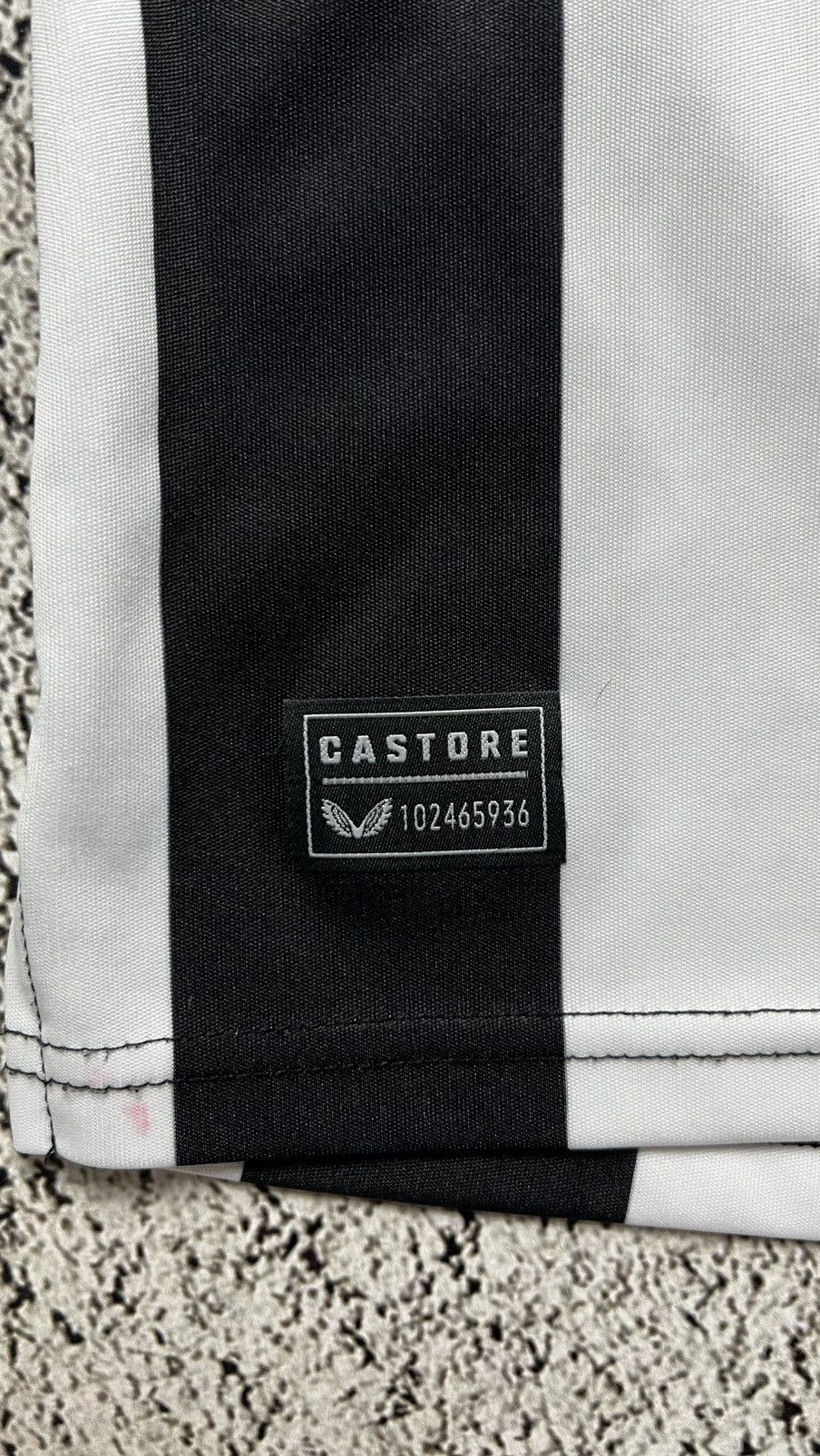 Castore Castore Newcastle United jersey Size US L / EU 52-54 / 3 - 4 Thumbnail