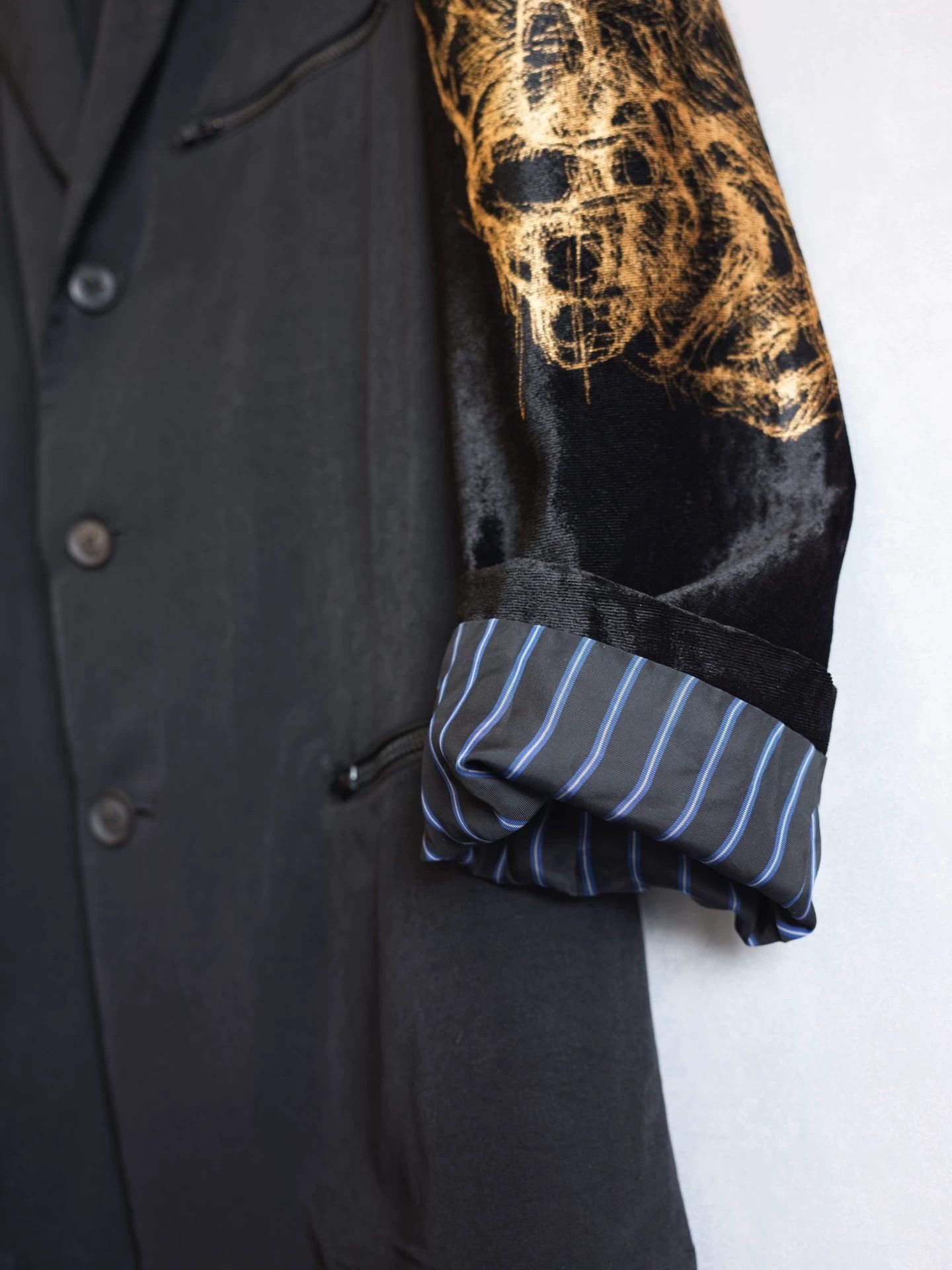 Yohji Yamamoto Yohji Yamamoto 20SS Velvet-Sleeve Triacetate Mermaid Jkt Size US L / EU 52-54 / 3 - 8 Thumbnail