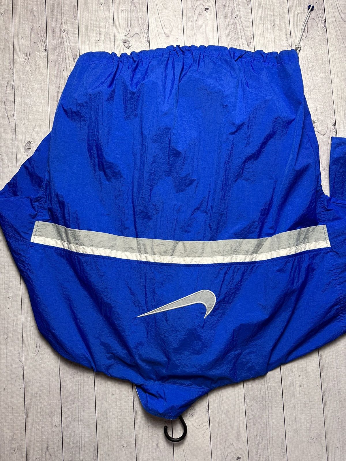 Vintage Vintage Nike anorak light jacket size XL big swoosh Size US XL / EU 56 / 4 - 2 Thumbnail