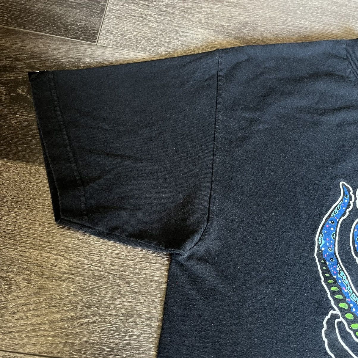 IN4MATION × Vintage Vintage 2000s In4Mation Squid Girl Tattoo Skate Logo T Shirt Size US L / EU 52-54 / 3 - 7 Thumbnail