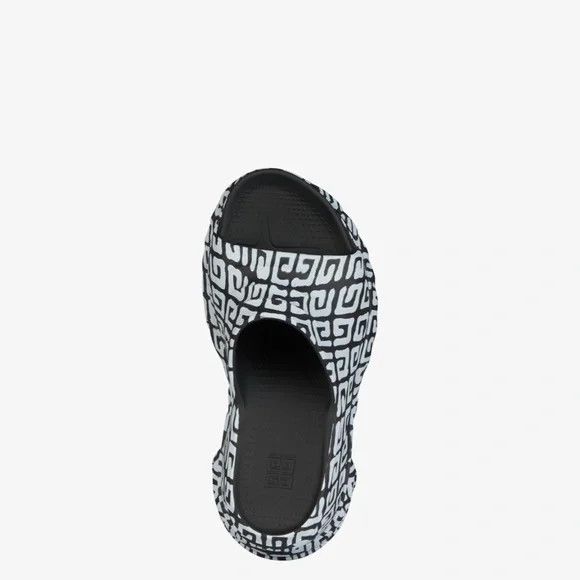 Givenchy Givenchy Marshmallow Sandals in Rubber - NEW WITH TAGS Size US 8 / IT 38 - 7 Thumbnail