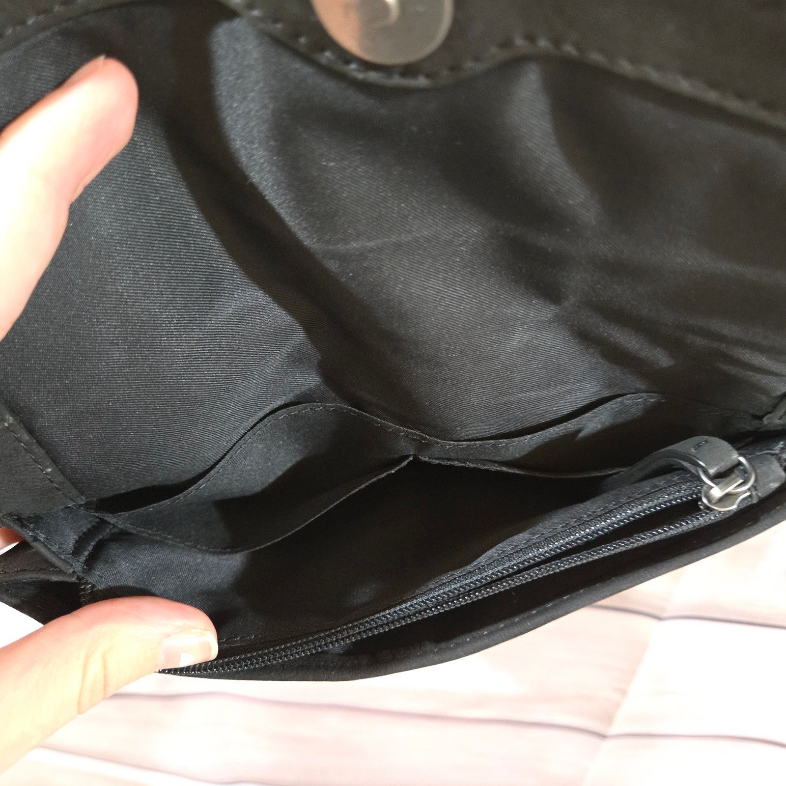 Lucky Brand Lucky Brand Black Leather Studded Crossbody Purse Size ONE SIZE - 8 Thumbnail