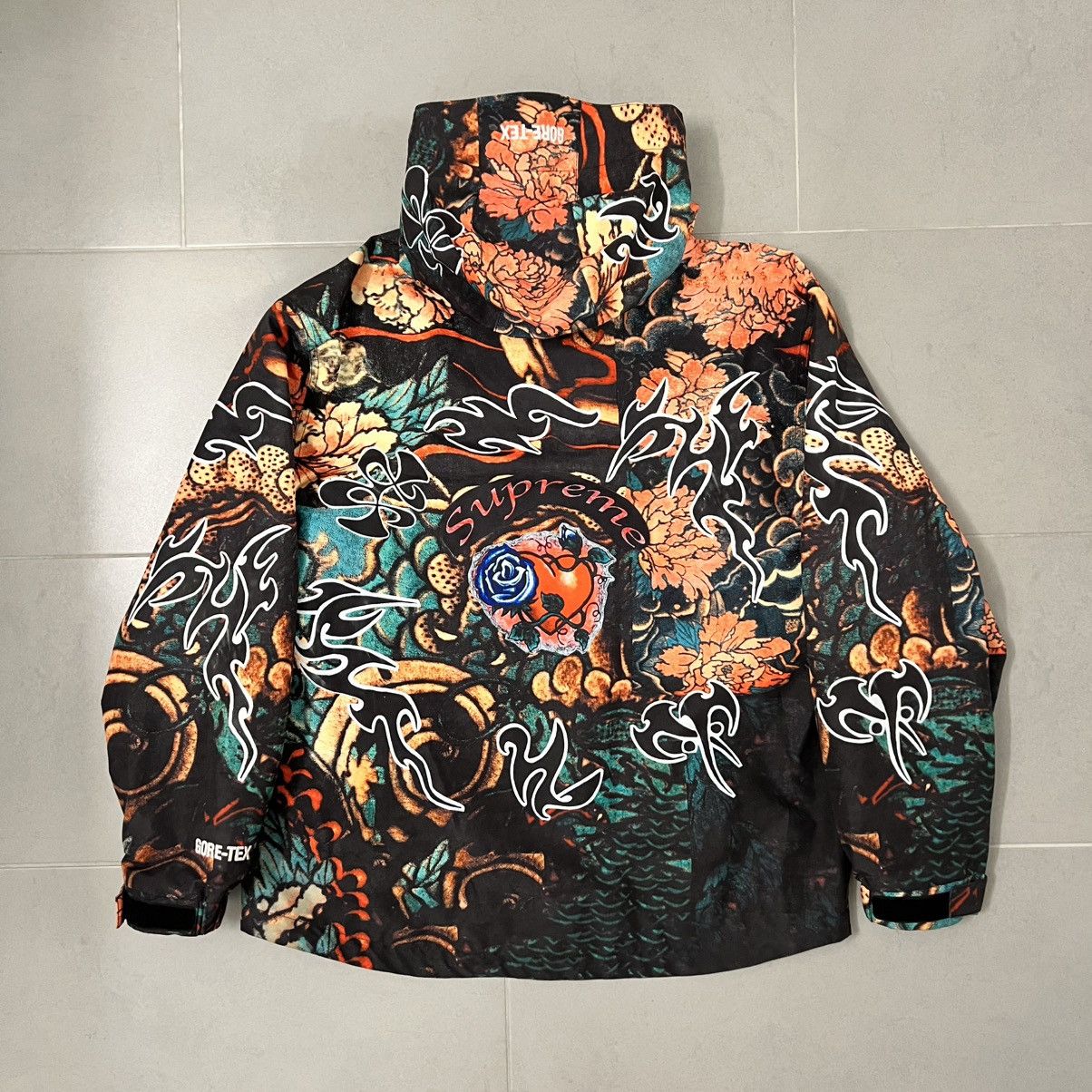 Supreme Supreme Sacred Hearts Gore-Tex Jacket Size US M / EU 48-50 / 2 - 8 Thumbnail