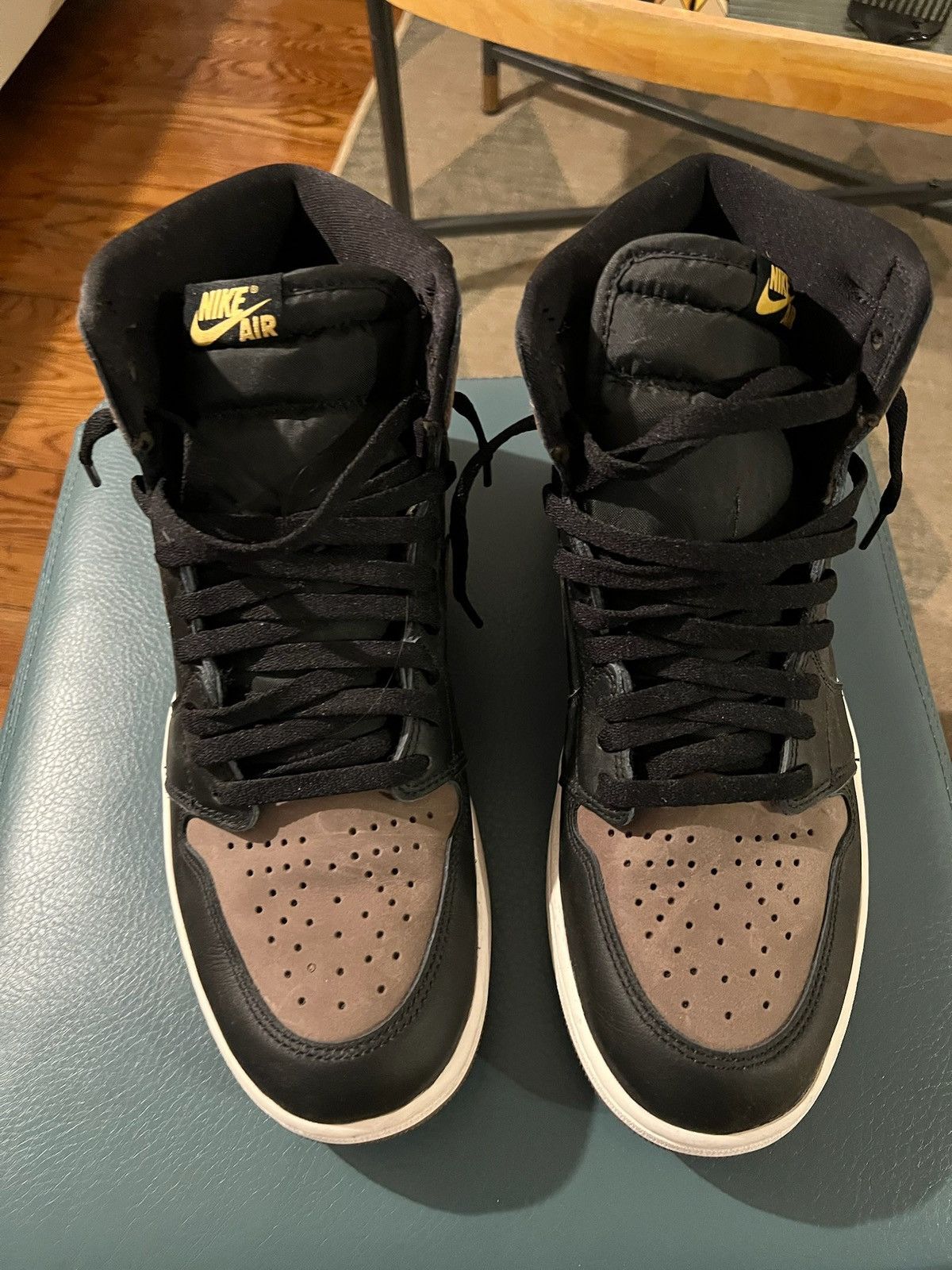 Jordan Brand Jordan 1 Palomino SZ12 Size US 12 / EU 45 - 4 Thumbnail