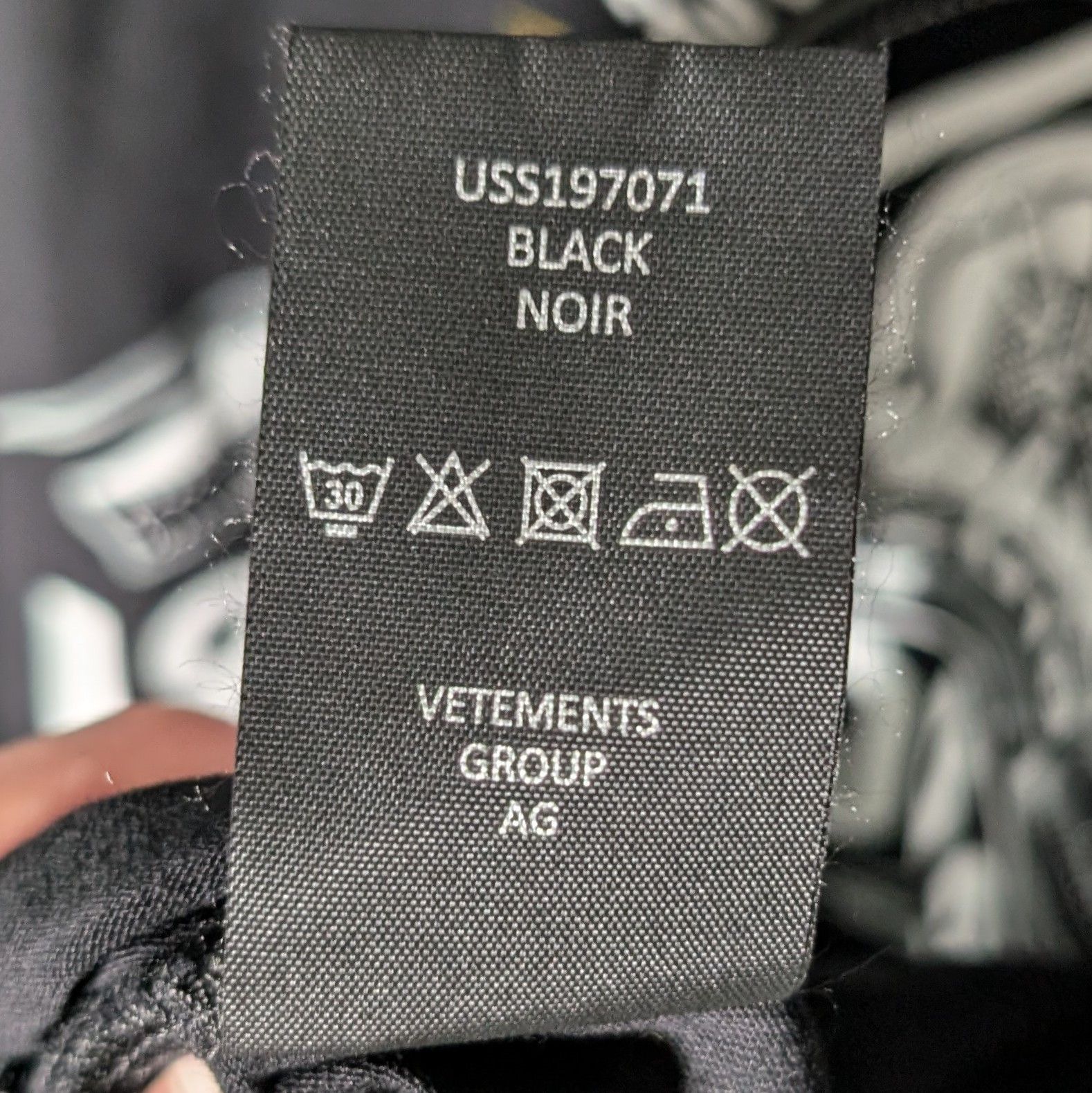 Vetements Secret Society Tee Size US M / EU 48-50 / 2 - 7 Thumbnail