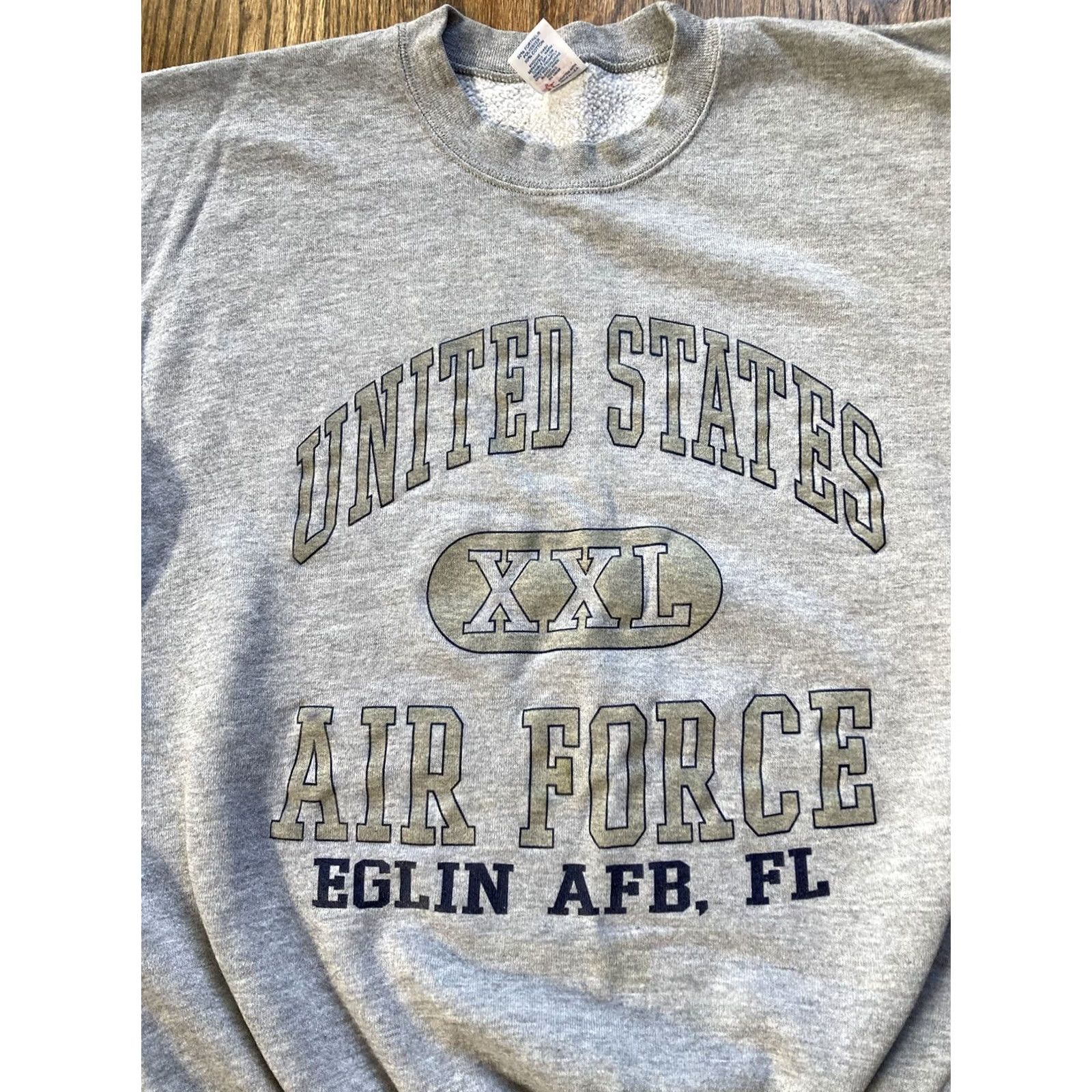 Soffe VINTAGE Soffe Sweatshirt Mens Large 90s Gray Pullover Florida USAF Eglin Air Force Base Shirt Size US L / EU 52-54 / 3 - 4 Thumbnail