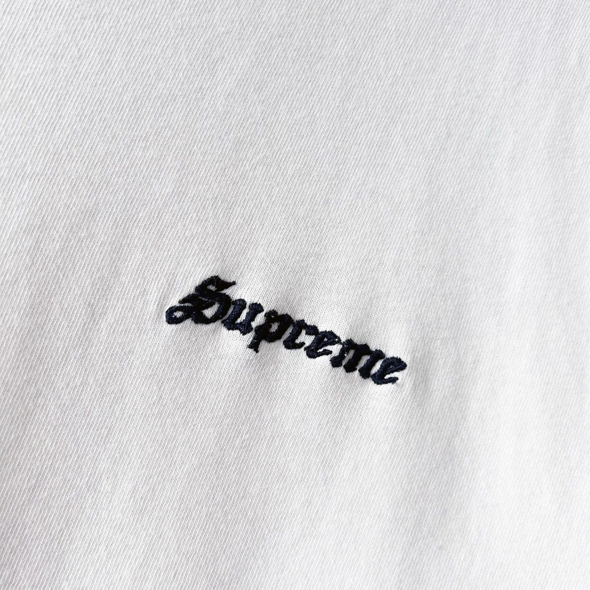 Supreme Supreme t-shirt logo Size US M / EU 48-50 / 2 - 4 Thumbnail