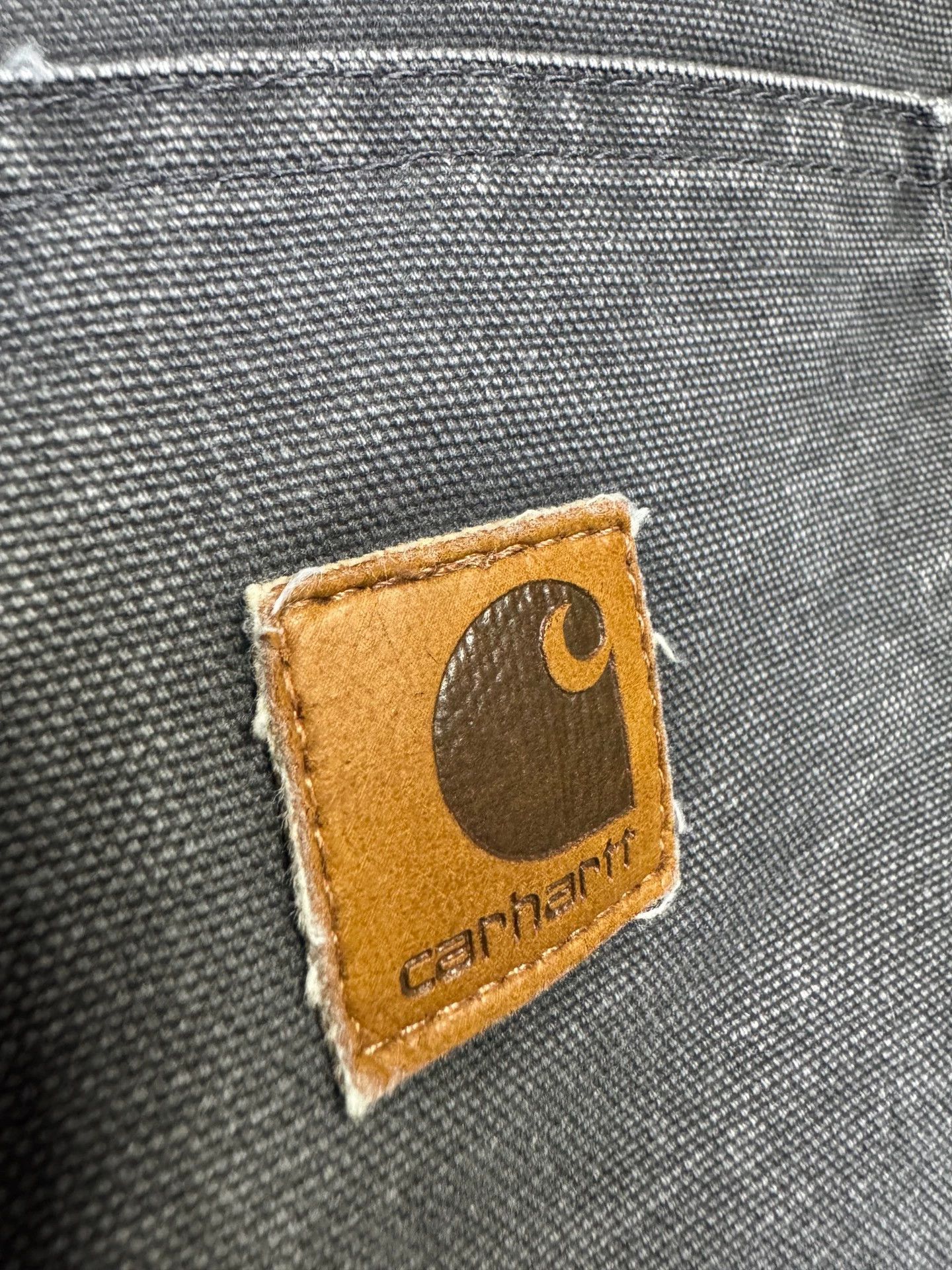 Carhartt Vintage Carhartt J22 GVL Heavy Wash Gray L Jacket Size US L / EU 52-54 / 3 - 7 Thumbnail