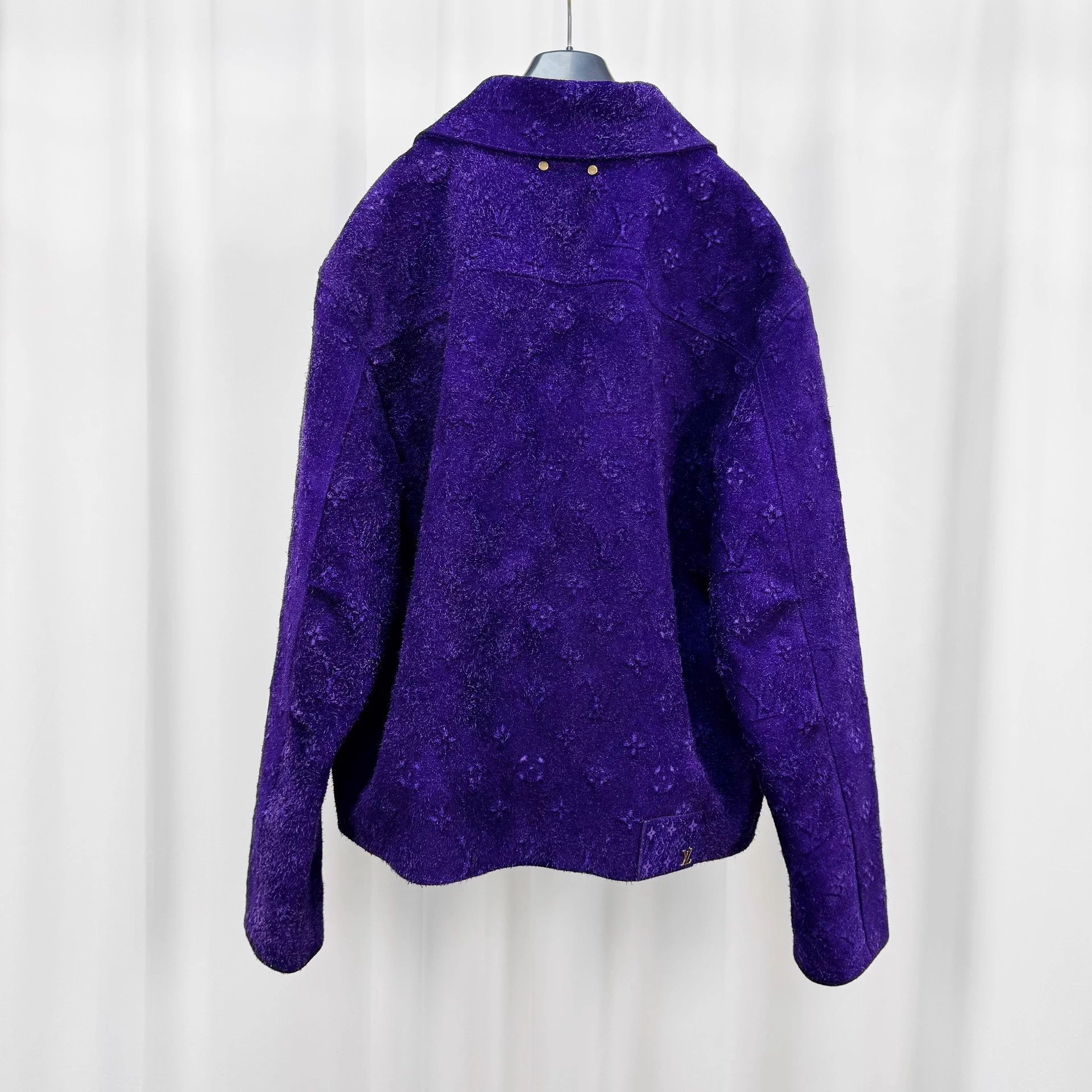Louis Vuitton Louis Vuitton Embossed Monogram Suede Jacket 48 Size US M / EU 48-50 / 2 - 2 Thumbnail