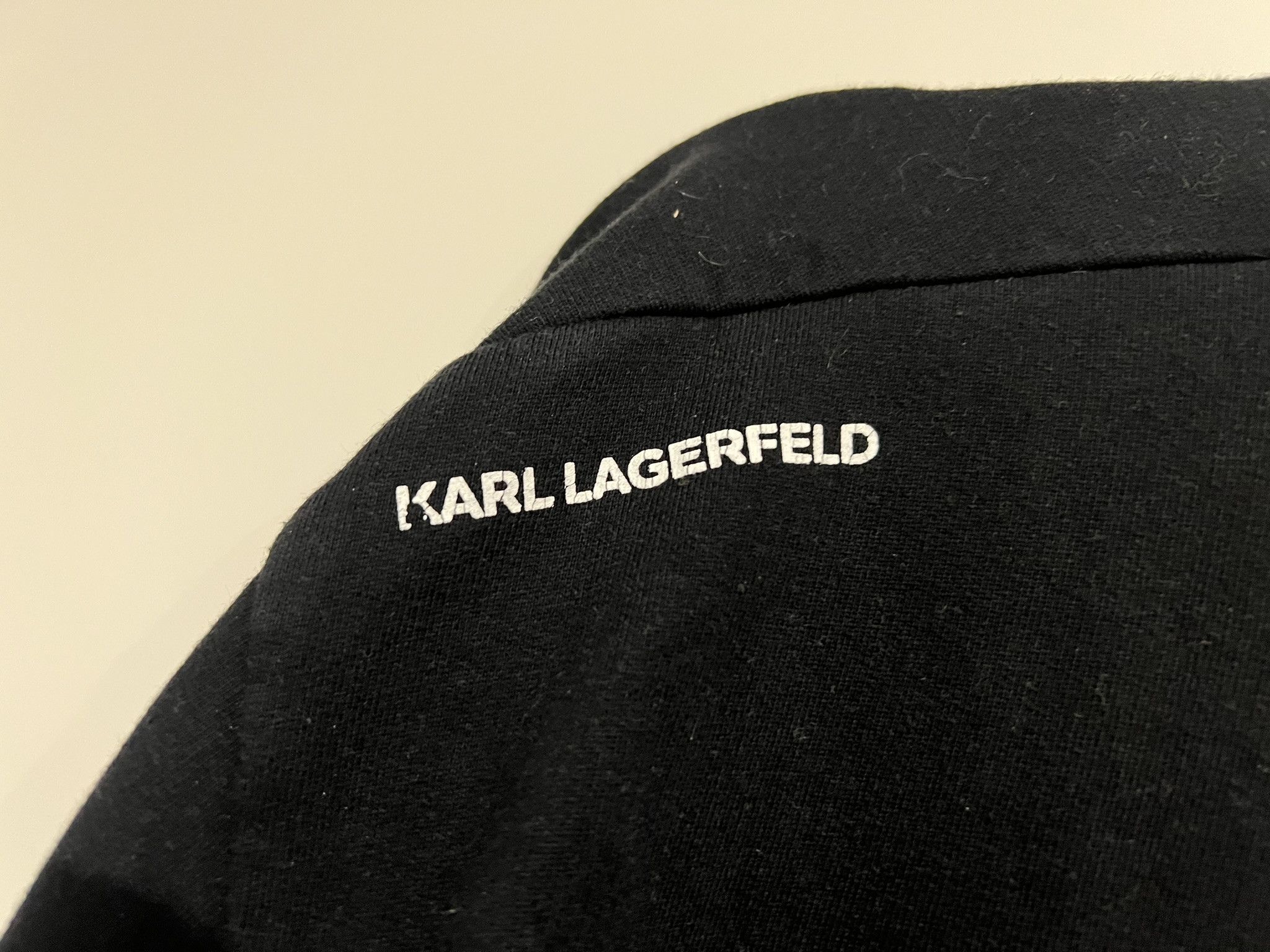 Karl Lagerfeld Ikonik Embroidered Logo V-Neck Sweatshirt Size US M / EU 48-50 / 2 - 7 Thumbnail
