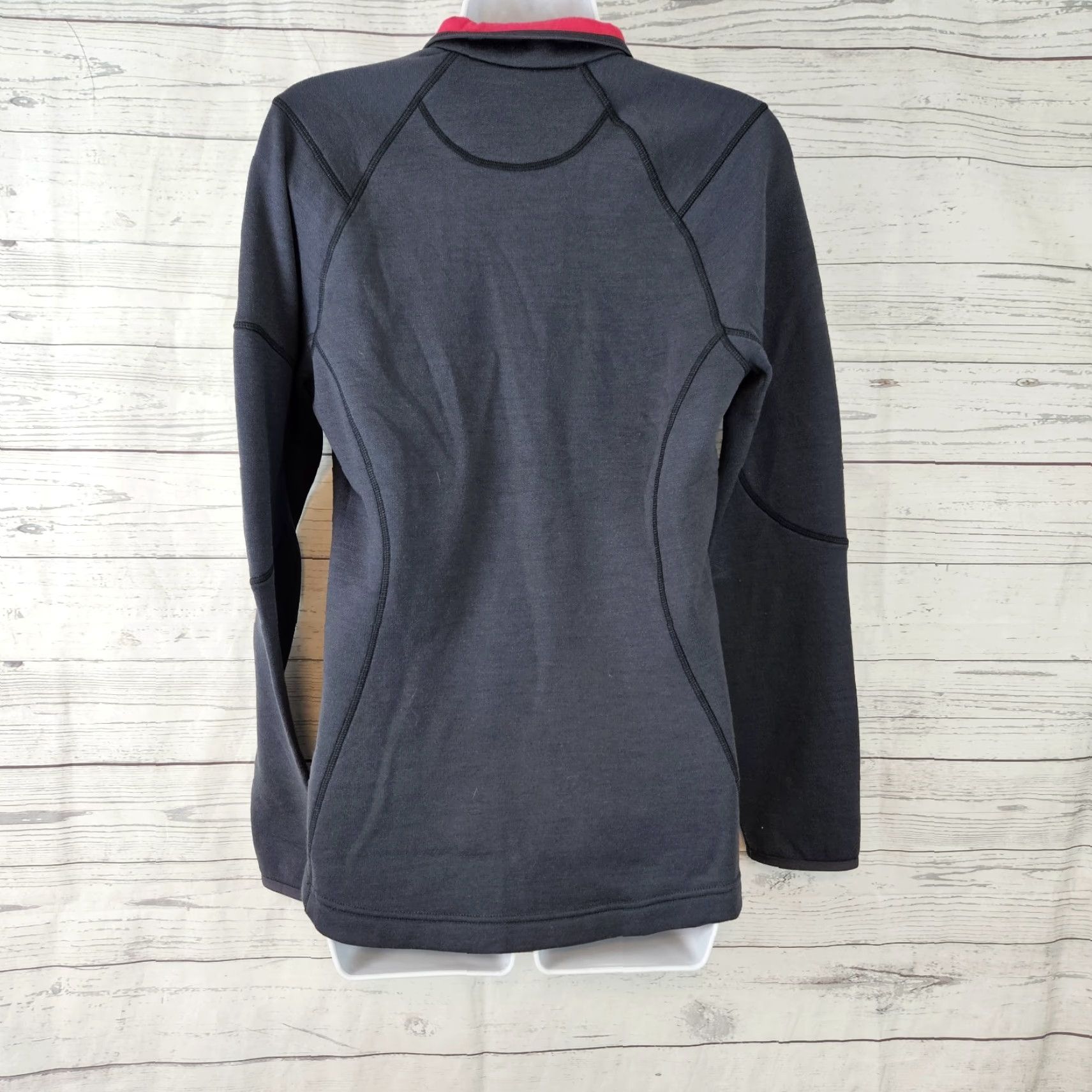 Icebreaker Icebreaker Womens 1/4 Zip Wool Pullover Size Medium Blue Casual, Activewear, Regular, Womens, 1/4 Zip, Solid Wool Pullover Size M / US 6-8 / IT 42-44 - 4 Thumbnail