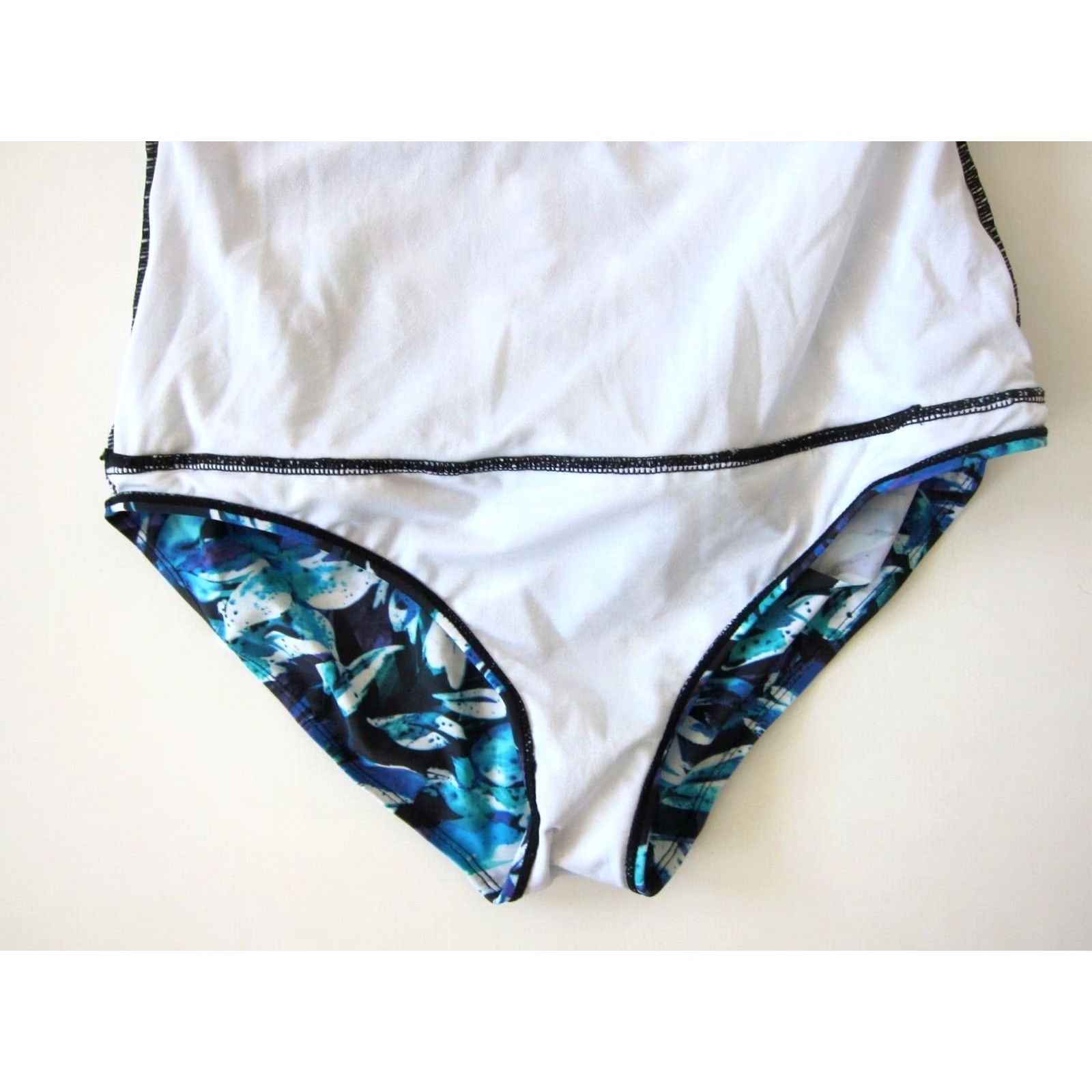Vintage Jaclyn Smith One Piece Halter Slimming Floral Purple White Blue Dress 16 Women Swimsuit Size XXL / US 16-18 / IT 52-54 - 7 Thumbnail