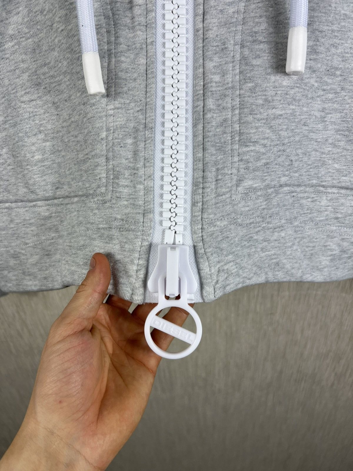 Diesel Diesel F-Croppy-Zip cropped big zip hoodie undersized zipper Size XS / US 0-2 / IT 36-38 - 8 Thumbnail