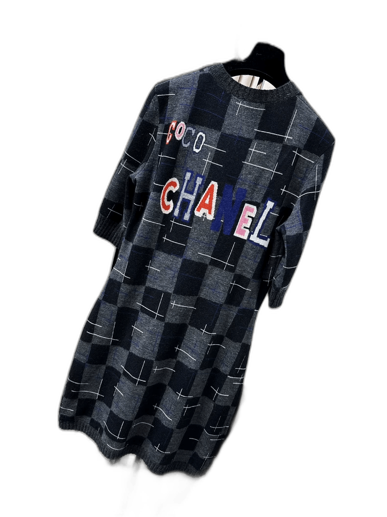 Chanel Gray Knit Dress by Chanel 21B Size M / US 6-8 / IT 42-44 - 1 Thumbnail