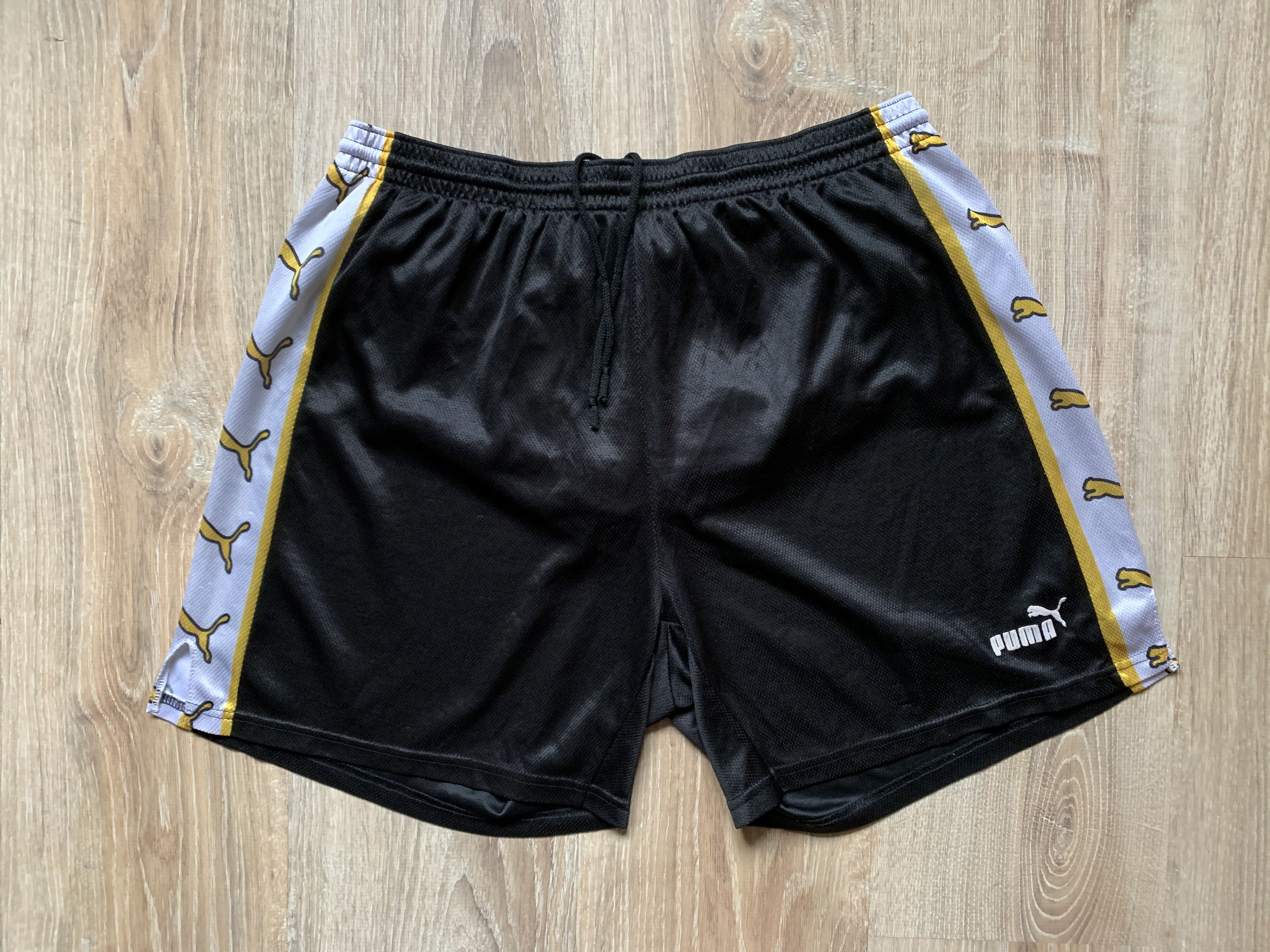 image of Puma Vintage Stripe Lampas Football Shorts in Black, Men's (Size 40)