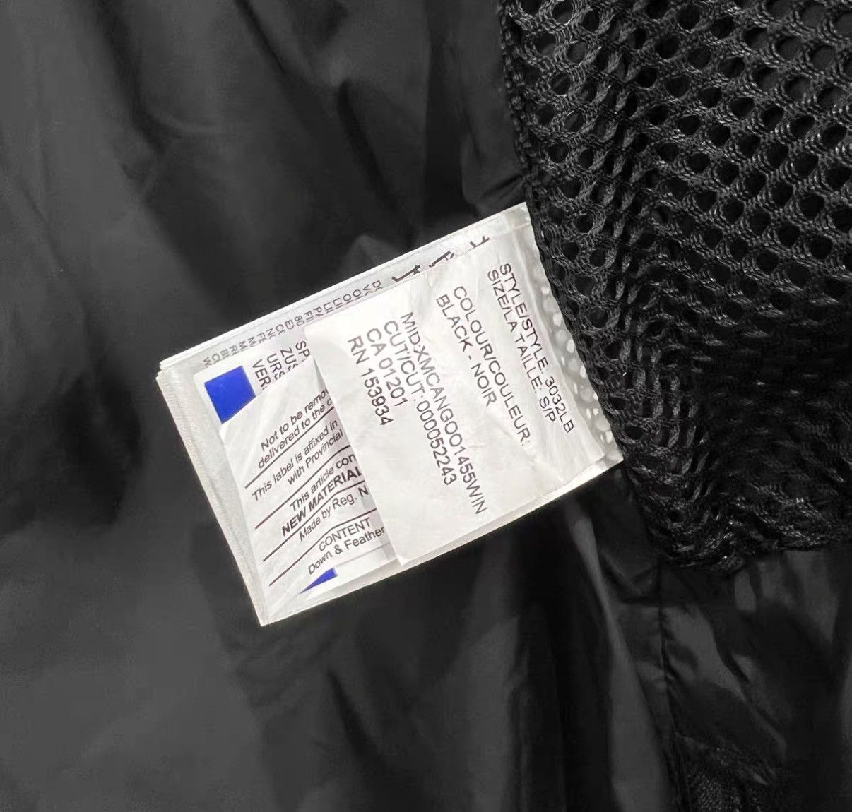 Canada Goose Canada Goose Mid-length Hooded Down Jacket J42 Size US S / EU 44-46 / 1 - 7 Thumbnail