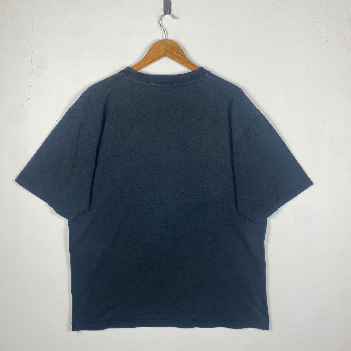 Vintage Vintage 00s LOONEY TUNES Warner Bros Lot29 Brand Faded Tee Size US XL / EU 56 / 4 - 4 Thumbnail