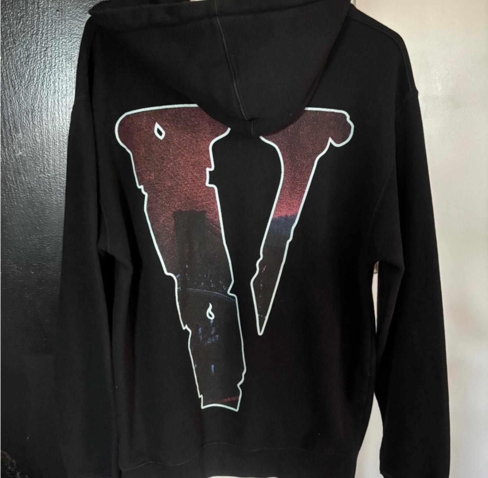 Vlone VLONE POP Smoke sweatshirt Size US S / EU 44-46 / 1 - 6 Thumbnail