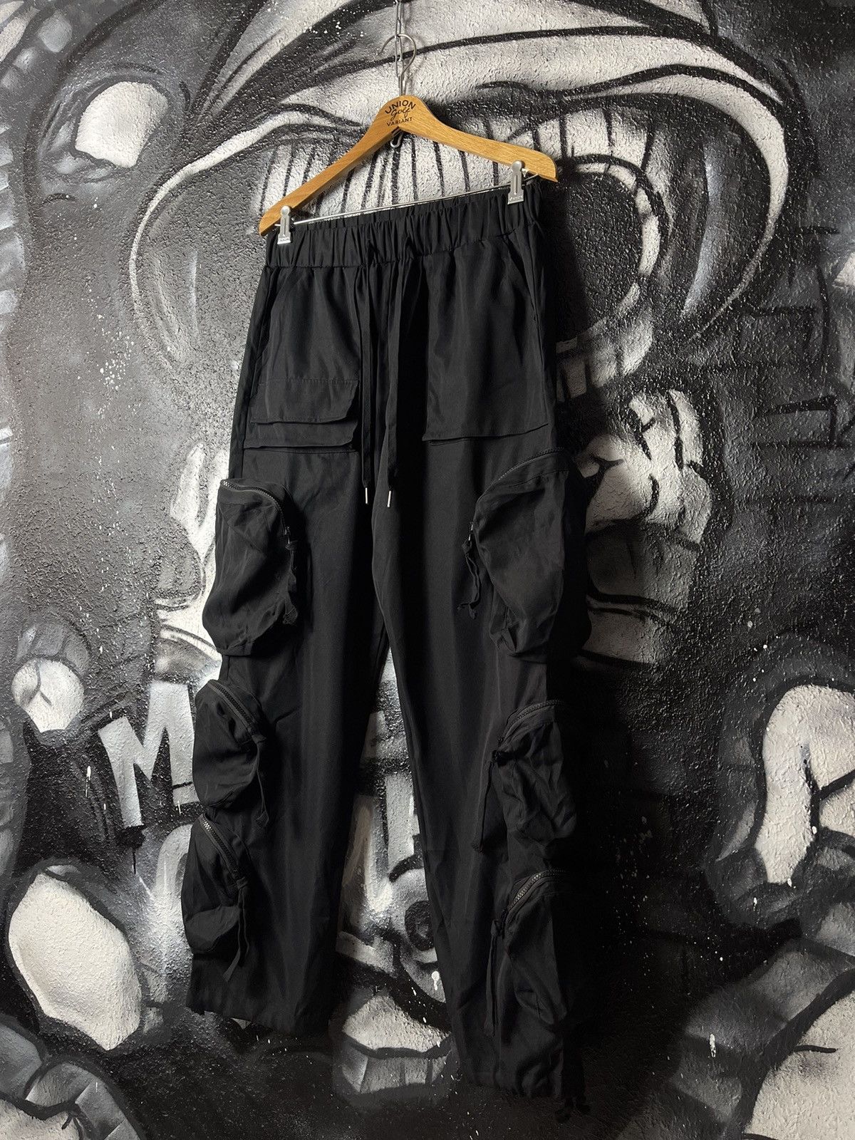 Japanese Brand Avant Garde Multipocket Cargo Pants Size M Size US 32 / EU 48 - 1 Thumbnail