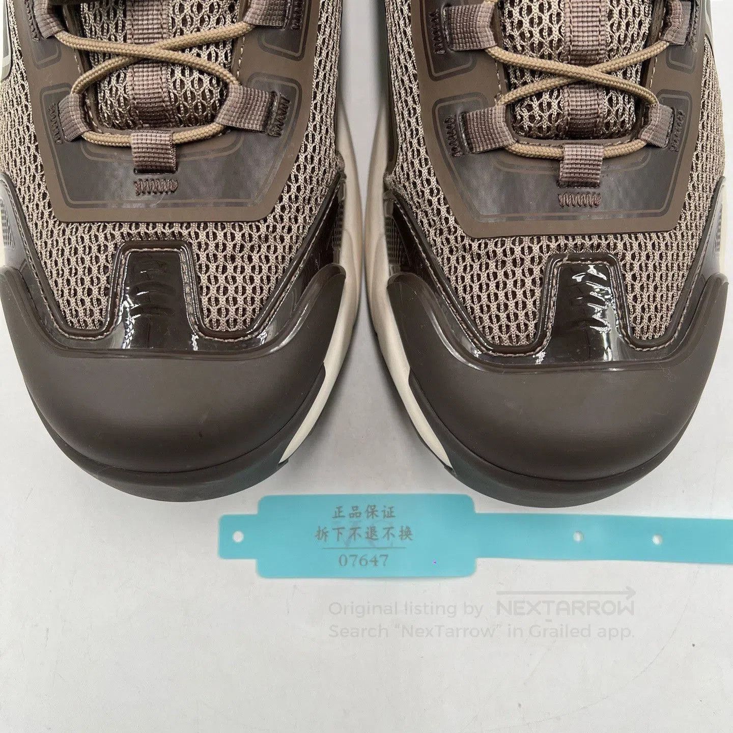 Louis Vuitton Louis Vuitton Runner Tatic Low-Top Sneakers. Size US 7.5 / EU 40-41 - 9 Thumbnail