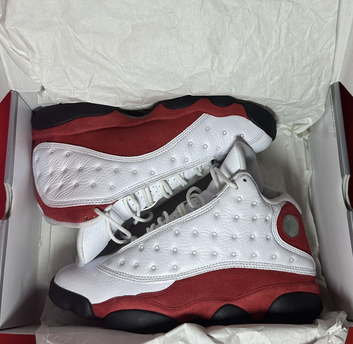 Jordan Brand Size 8 - Jordan 13 Retro Chicago Size US 8 / EU 41 - 9 Thumbnail