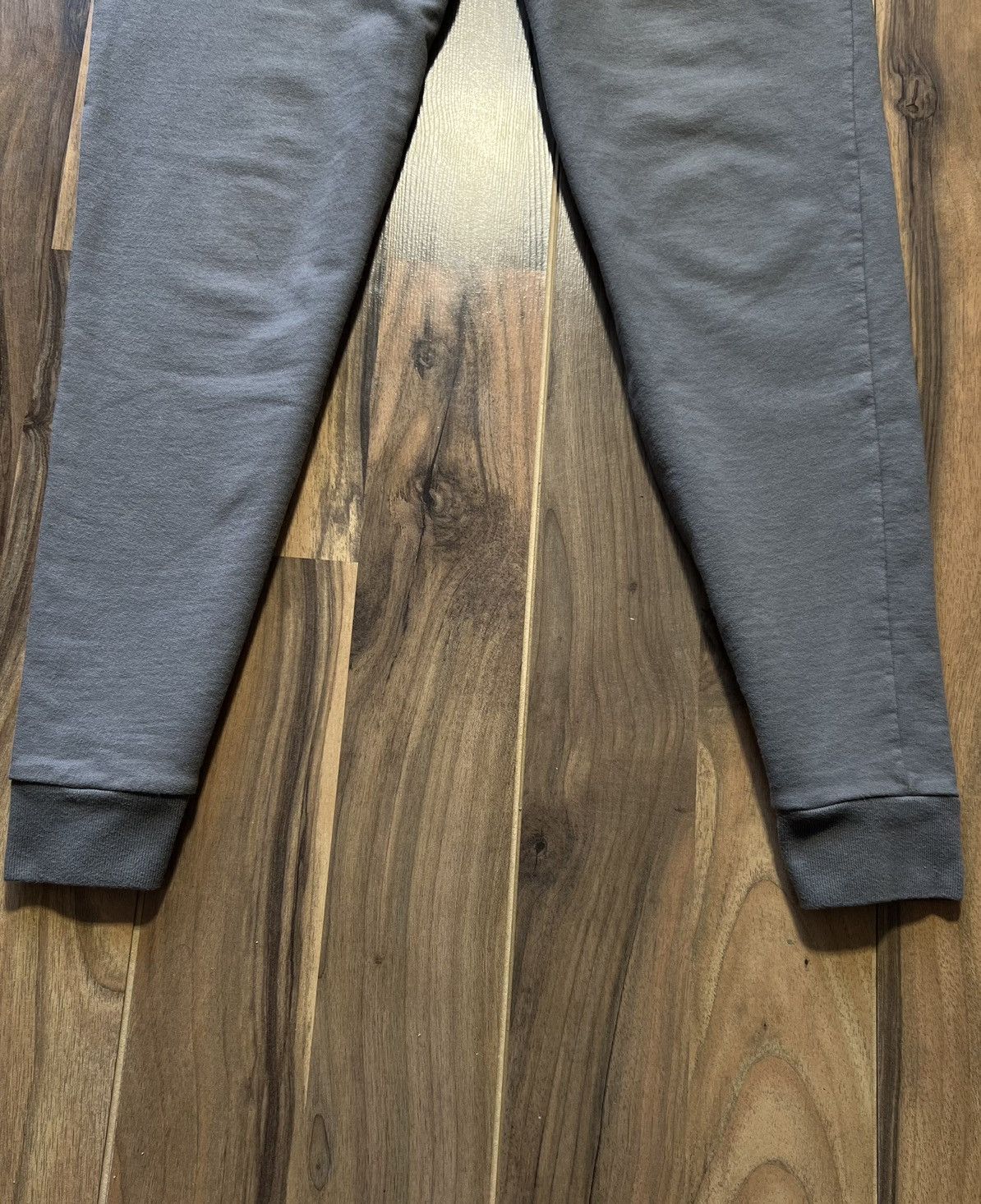 Prada Prada red tap pants joggers sweat Size US 30 / EU 46 - 8 Thumbnail