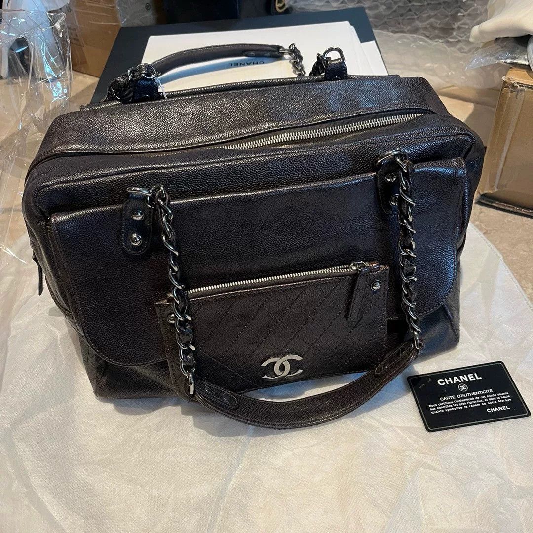 Chanel Pre-loved Bag Very good condition Size ONE SIZE - 1 Thumbnail
