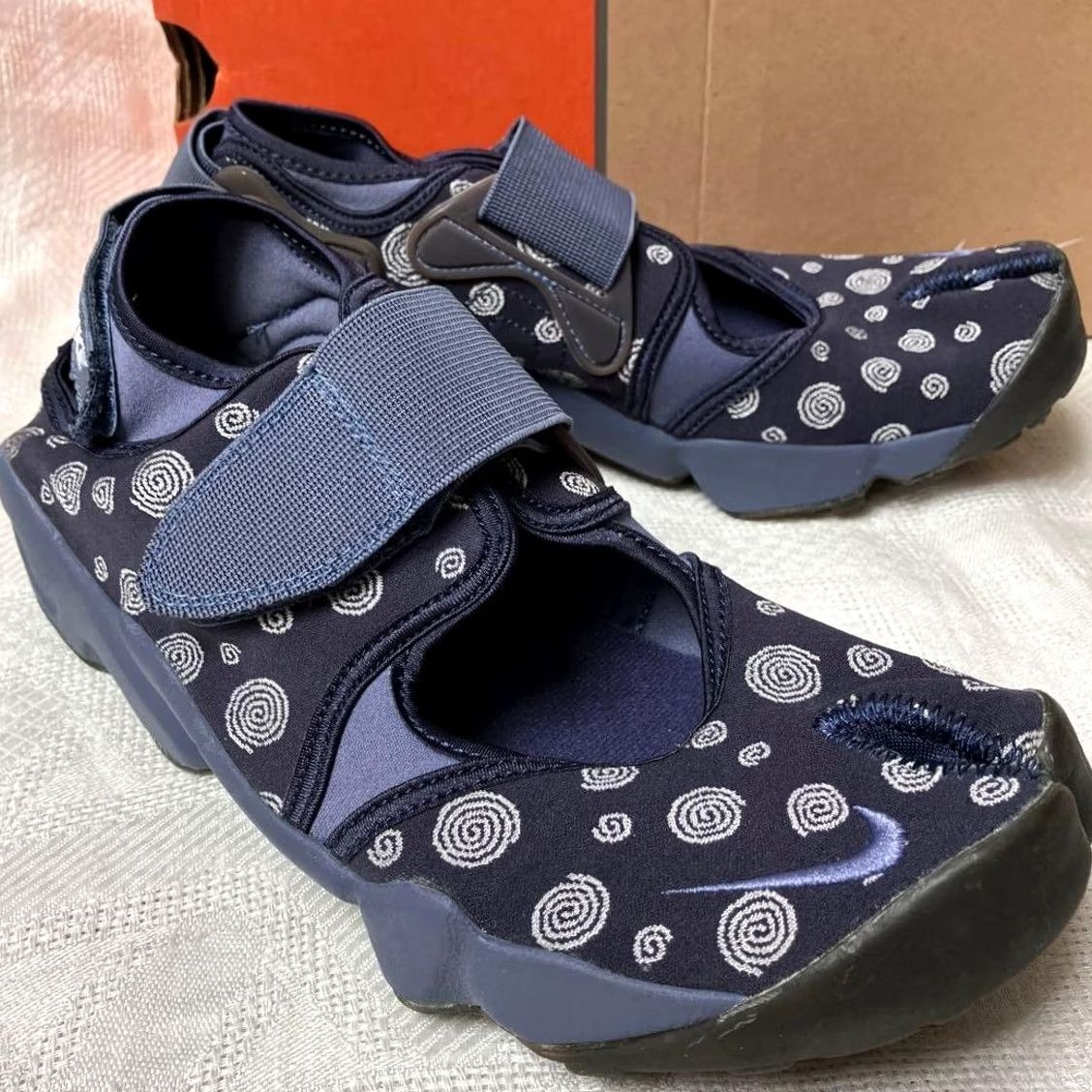Nike VINTAGE Nike Sneakers Mens Gray Air Rift Deadstock Court Grey Japanese Tabi Used Size US 10 / EU 43 - 3 Thumbnail