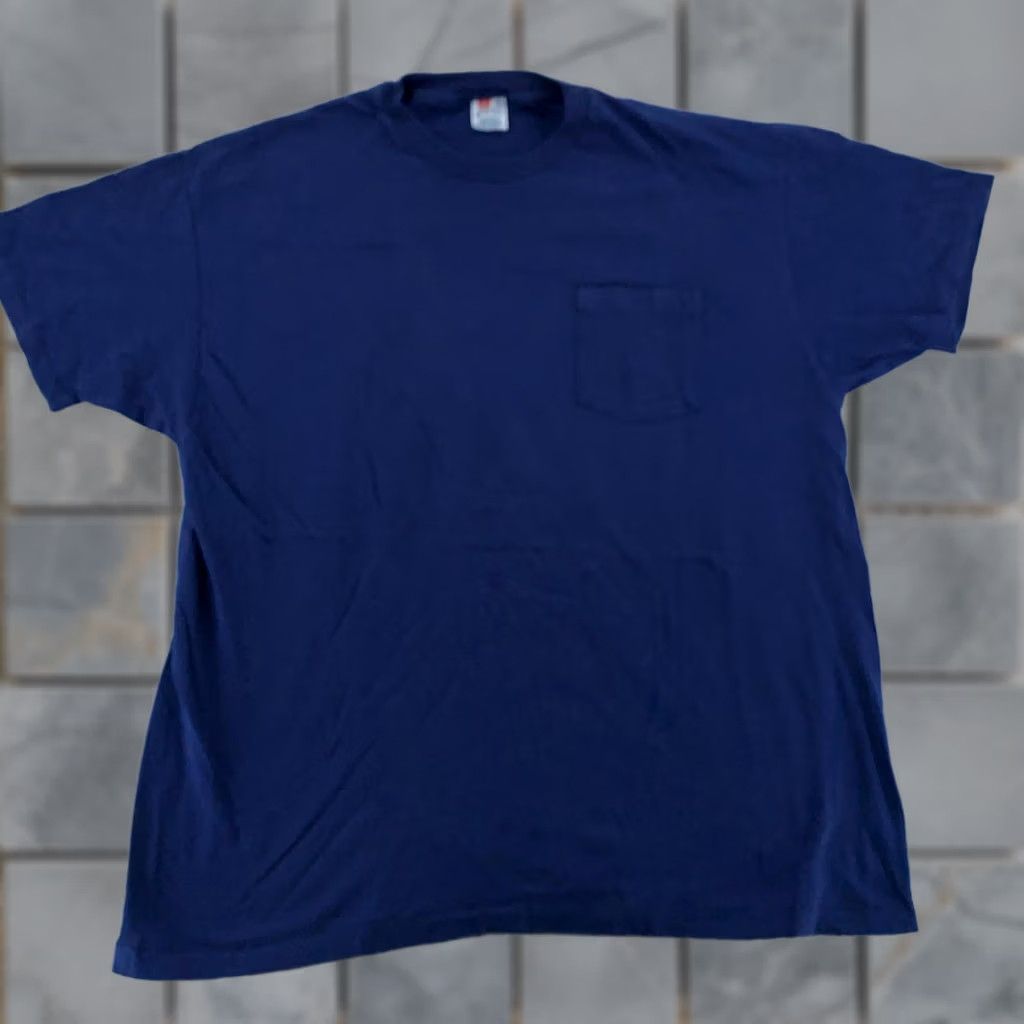 Hanes VINTAGE Hanes Pocket Shirt Mens L blue 100% Cotton Crew Neck Short Sleeve T-Shirt Navy Blank Casual Size US L / EU 52-54 / 3 - 1 Thumbnail