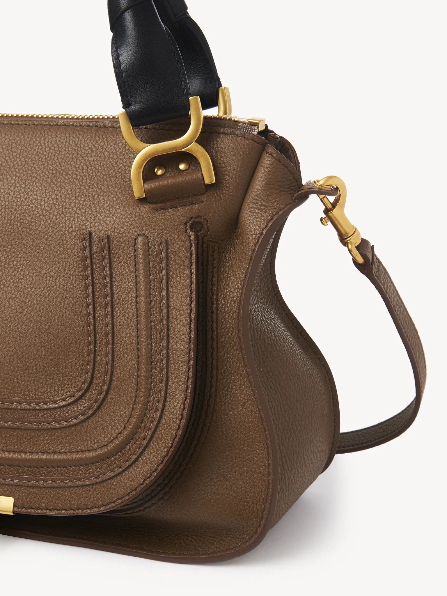 Chloe o1loc1c1024 Size: OS / Marcie Small Carry in Palm Brown Size ONE SIZE - 3 Thumbnail