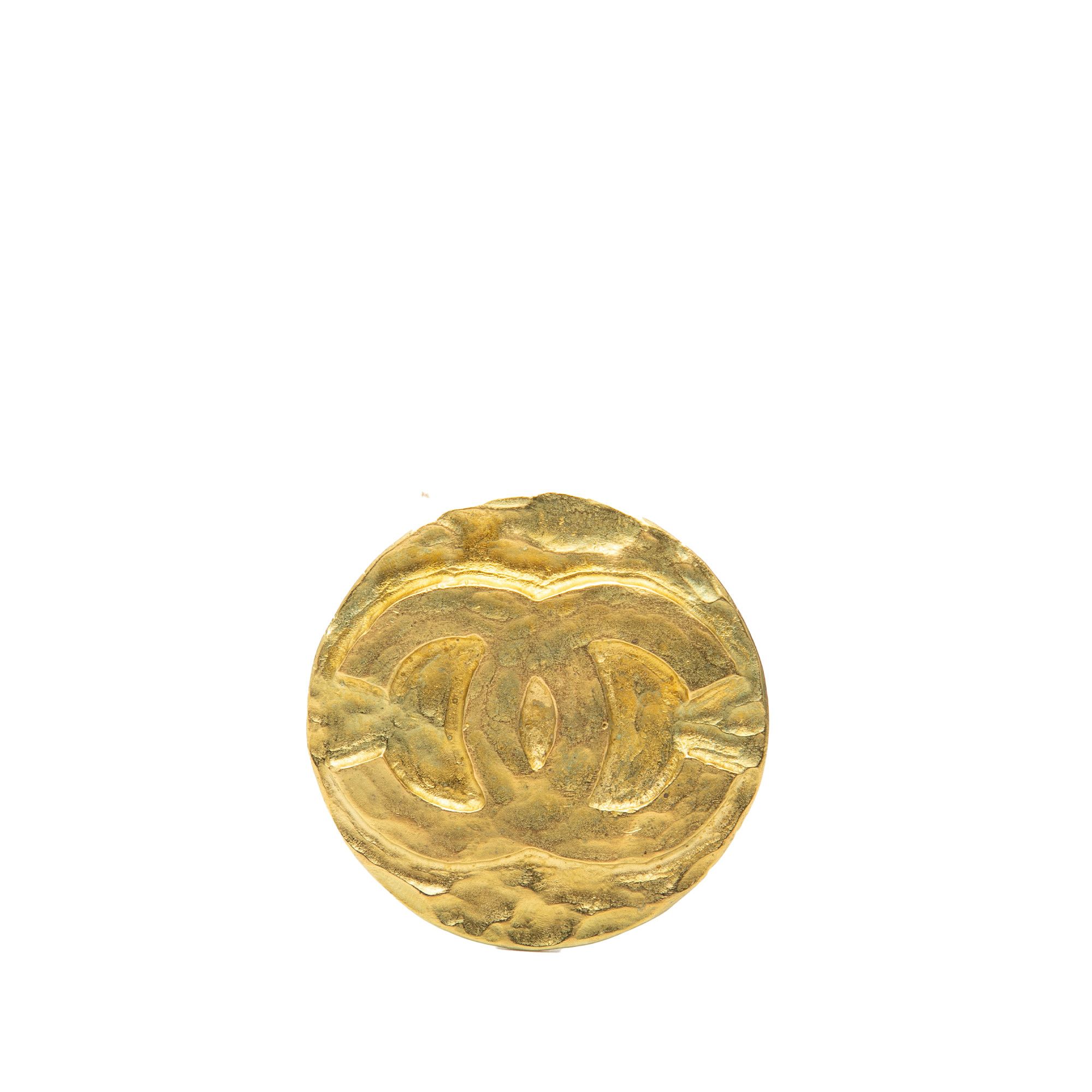 Chanel Chanel CC Gold Plated Round Brooch Size ONE SIZE - 1 Thumbnail