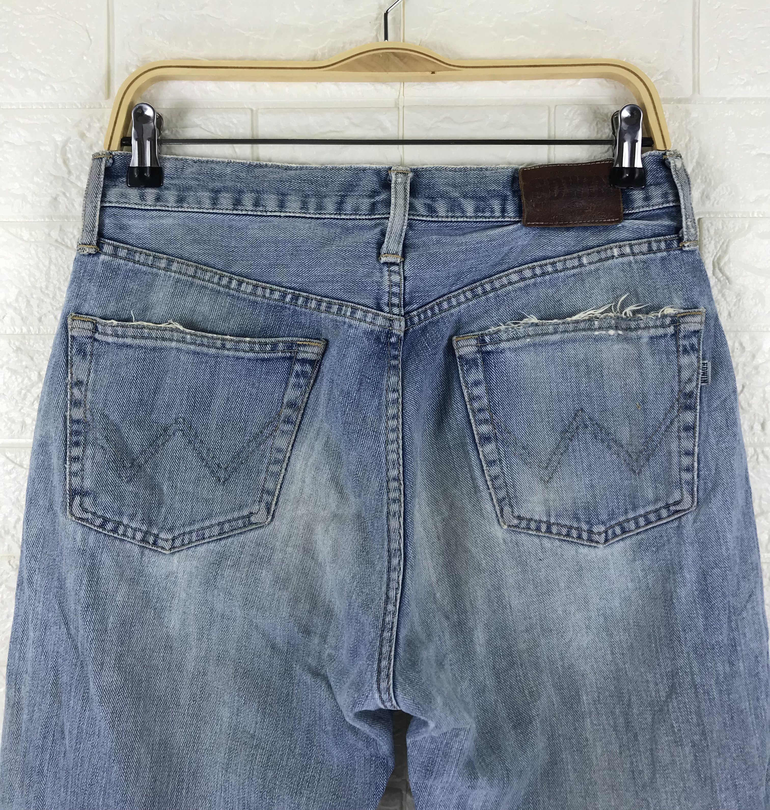 Edwin Vintage Edwin 403 Light Wash Distressed Jeans Size US 30 / EU 46 - 6 Thumbnail