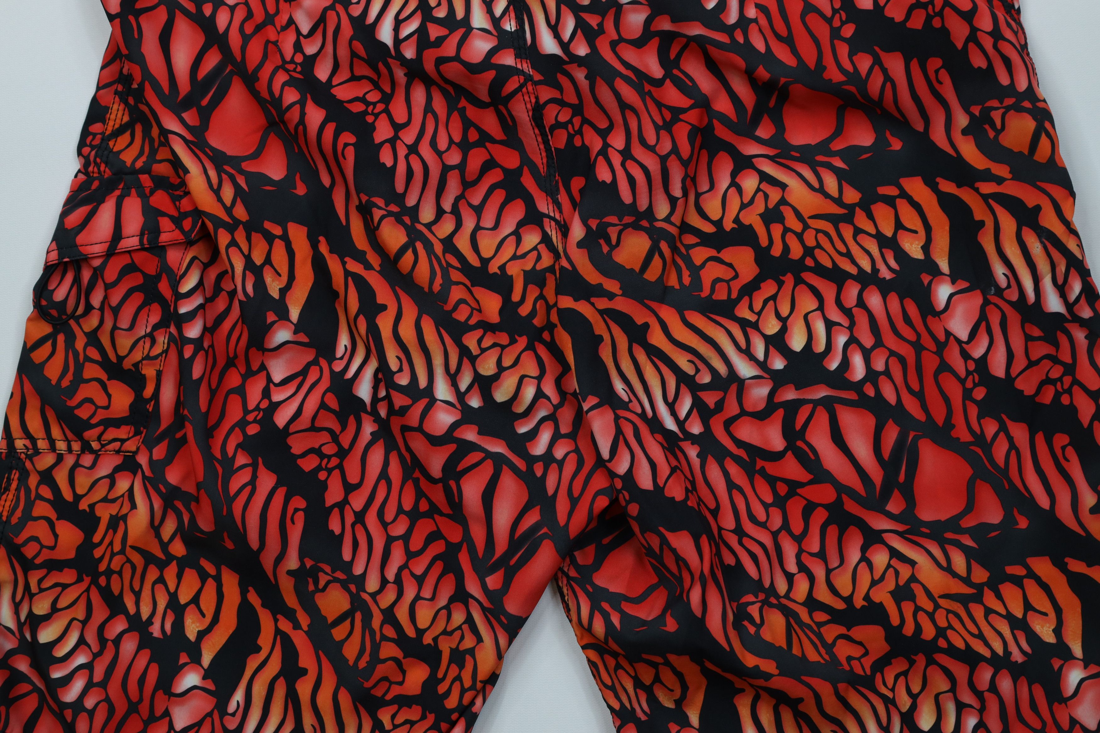 Oakley Vintage Oakley O Logo Abstract Hybrid Board Shorts Trunks Size US 38 / EU 54 - 10 Thumbnail