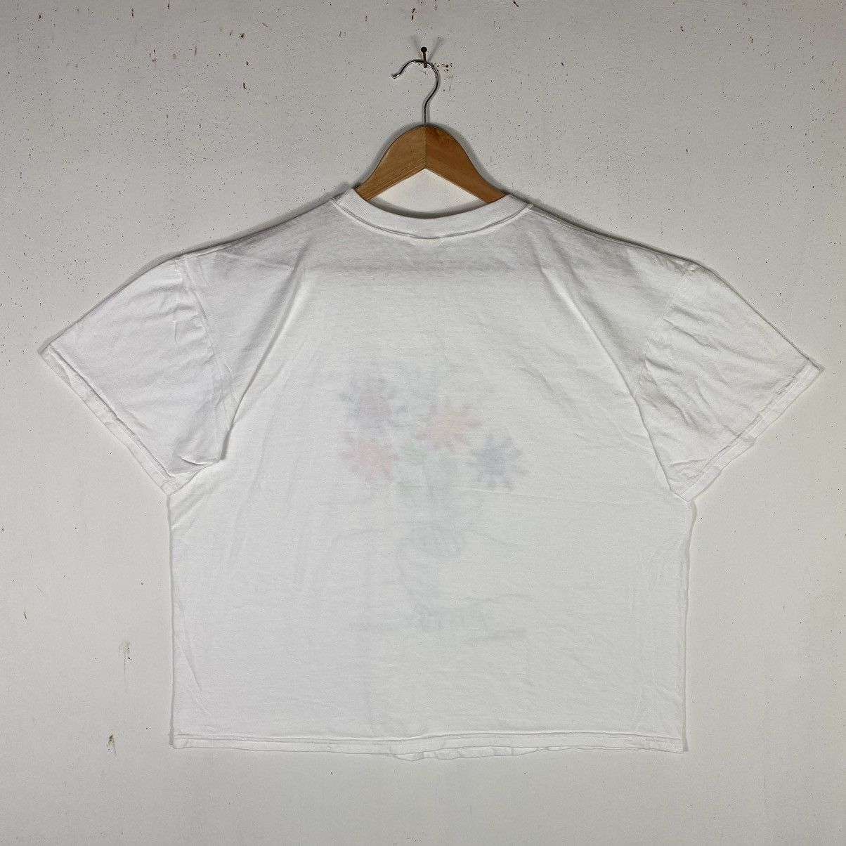 Vintage Vintage 80's PICASSO La Bouquet De La Paix Art Tee Shirt Size US XL / EU 56 / 4 - 8 Thumbnail