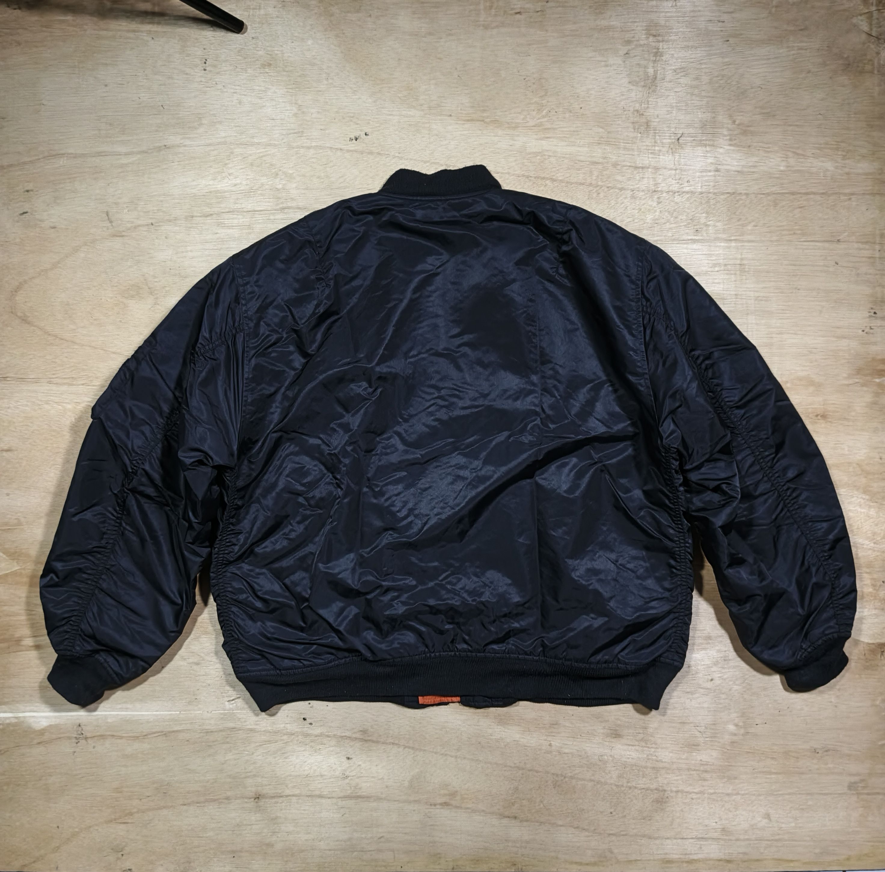 Uniqlo 90's UNIQLO MA-1 Bomber Jacket Size US XL / EU 56 / 4 - 6 Thumbnail